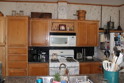 Tiny photo for 3101 Kay E Lane, Foster Township, MI 48661 (MLS # 77080066581)