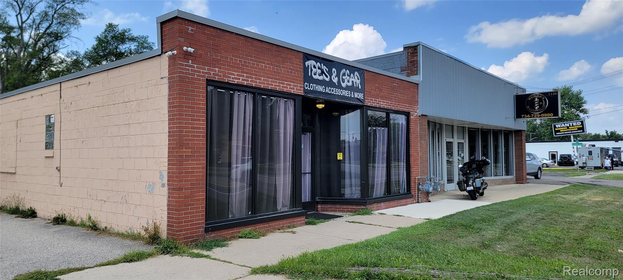 1128 Middlebelt Road