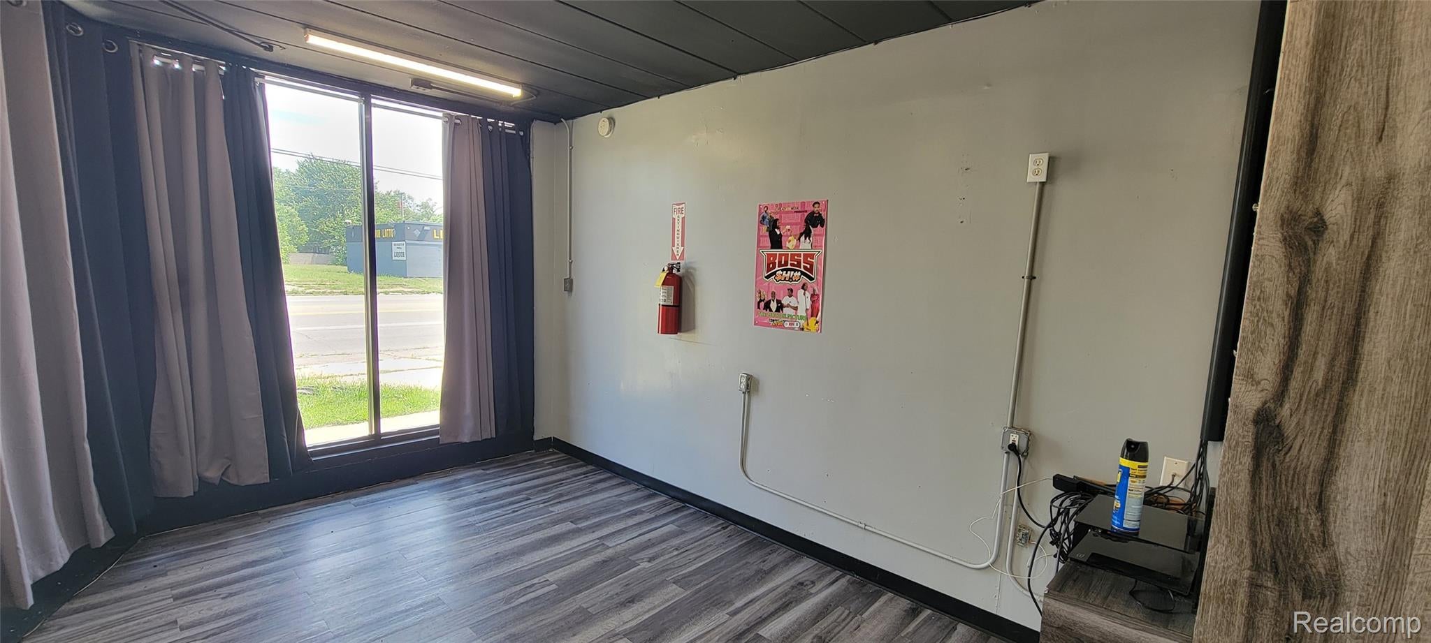1128 Middlebelt Road