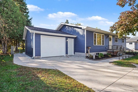 Tiny photo for 214 Kirby Street, Bay City, MI 48706 (MLS # 61050225451)