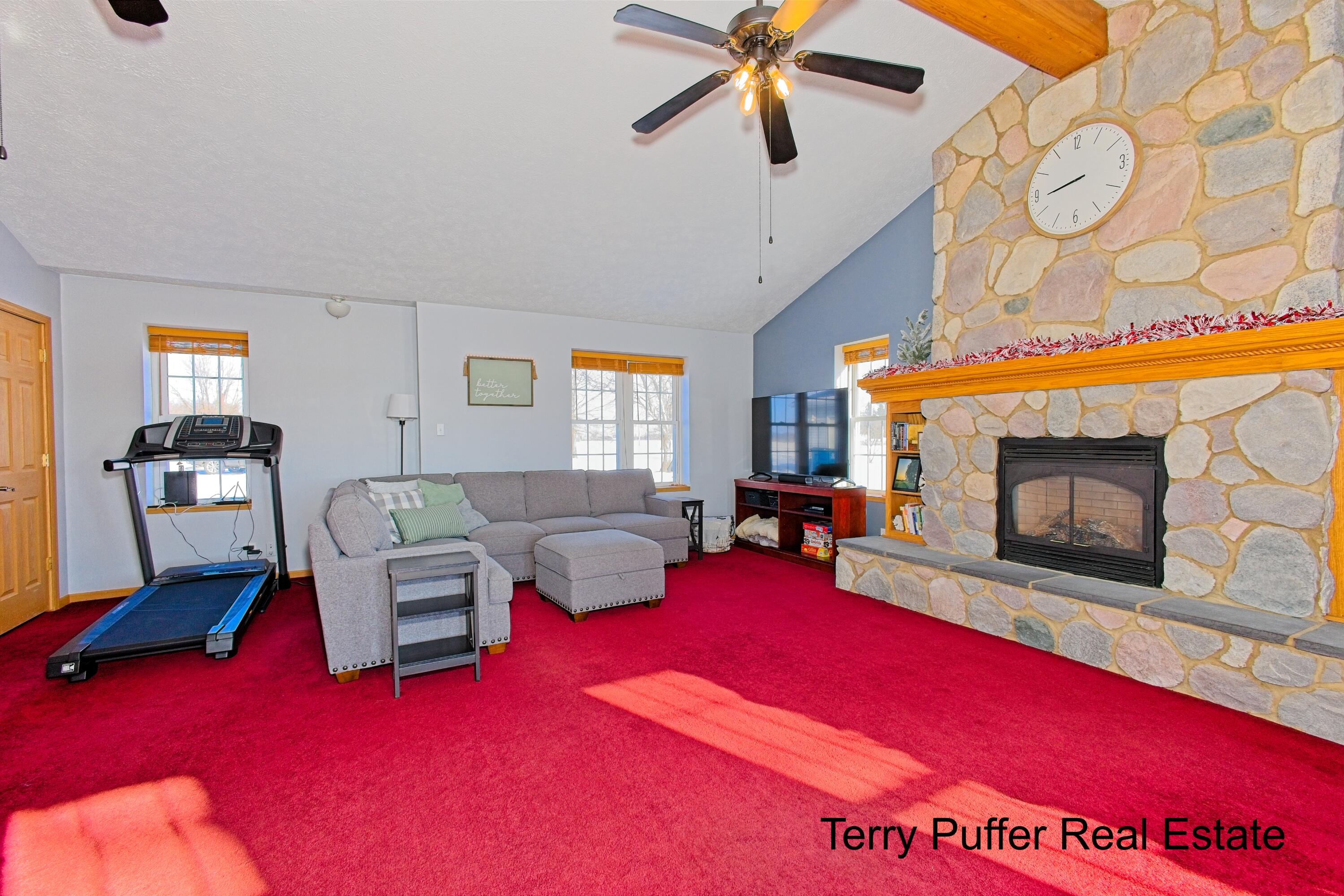 1497 W Grand River Avenue