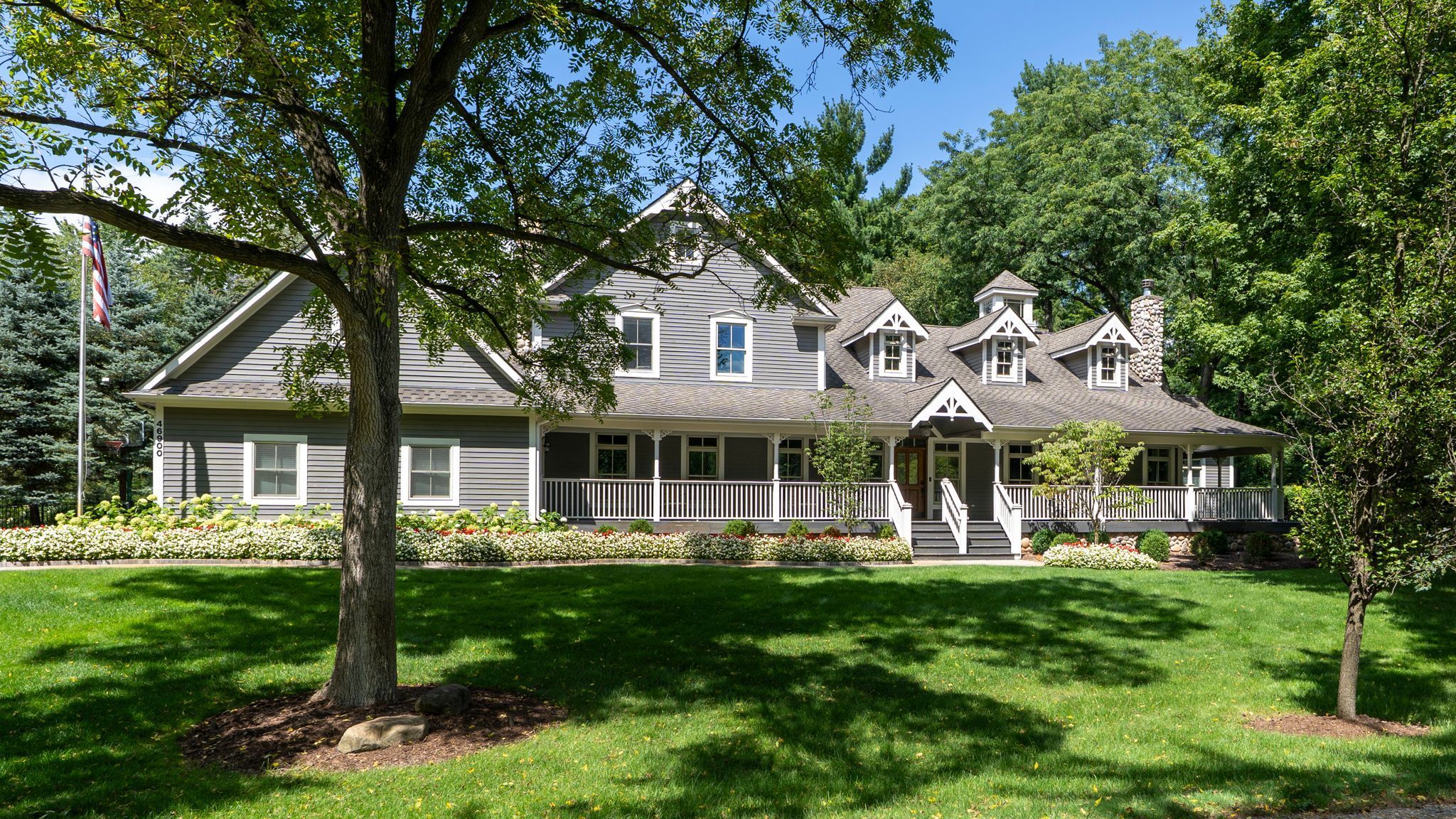 46900 Stratford Court