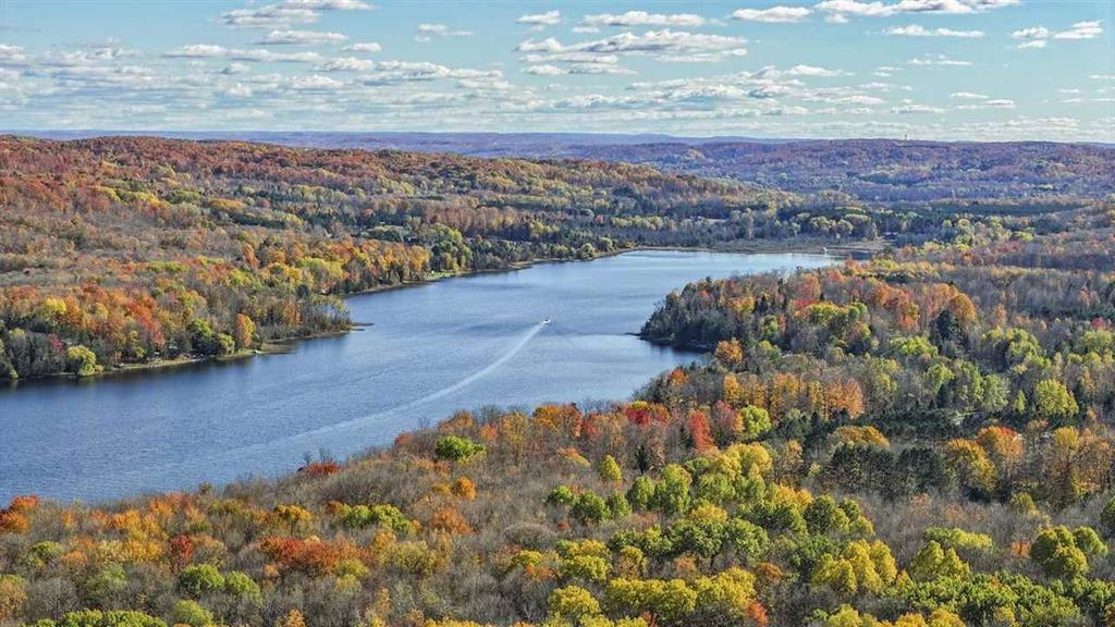 5746 Six Mile Lake Road