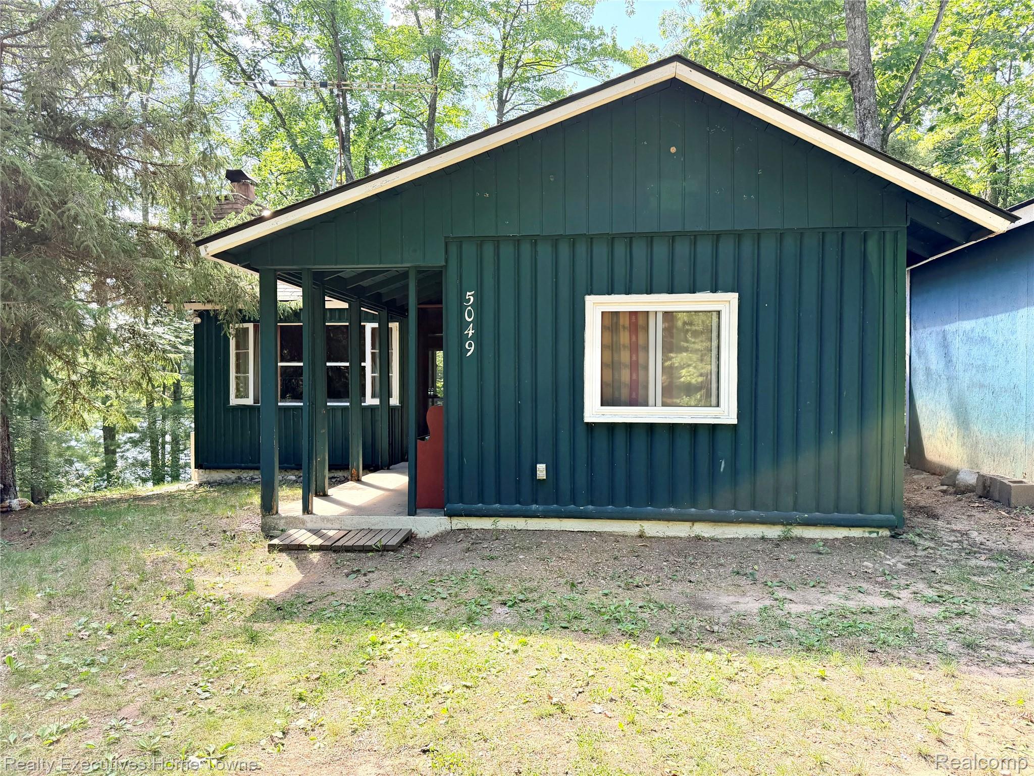 5049 Stark Drive