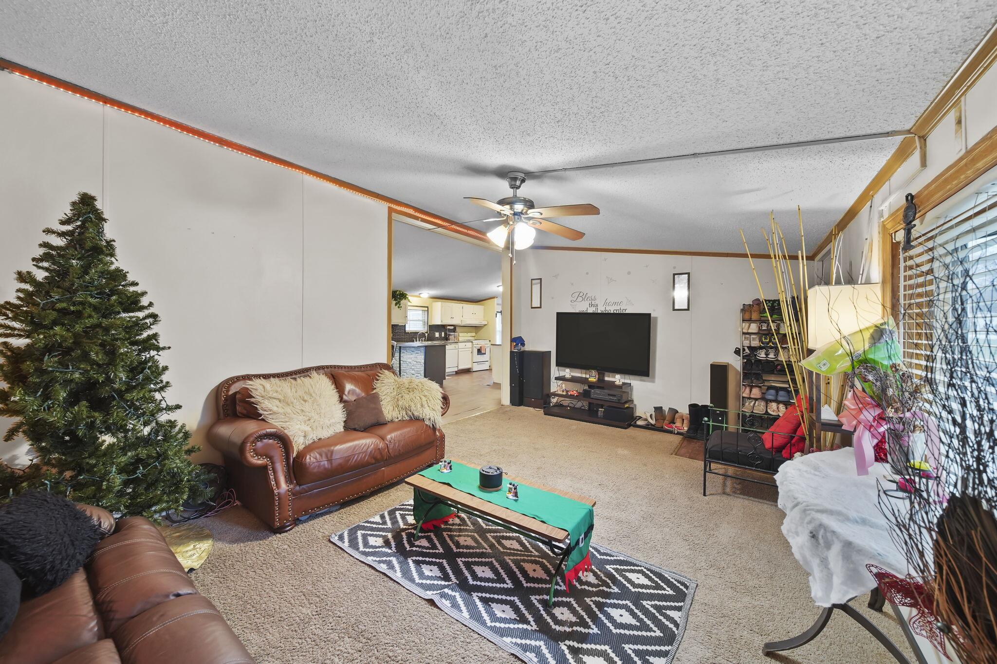 2735 S Wagner Road 22