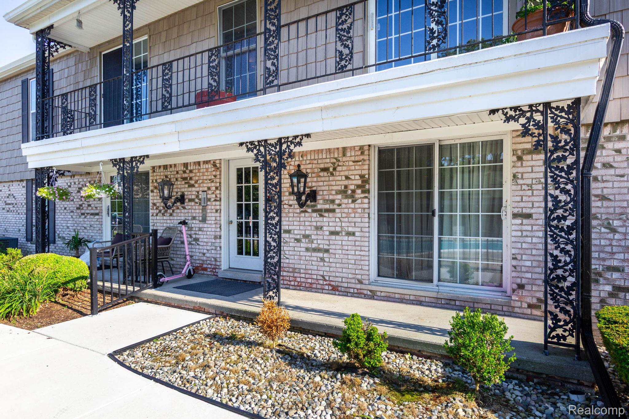24360 East River Road 36