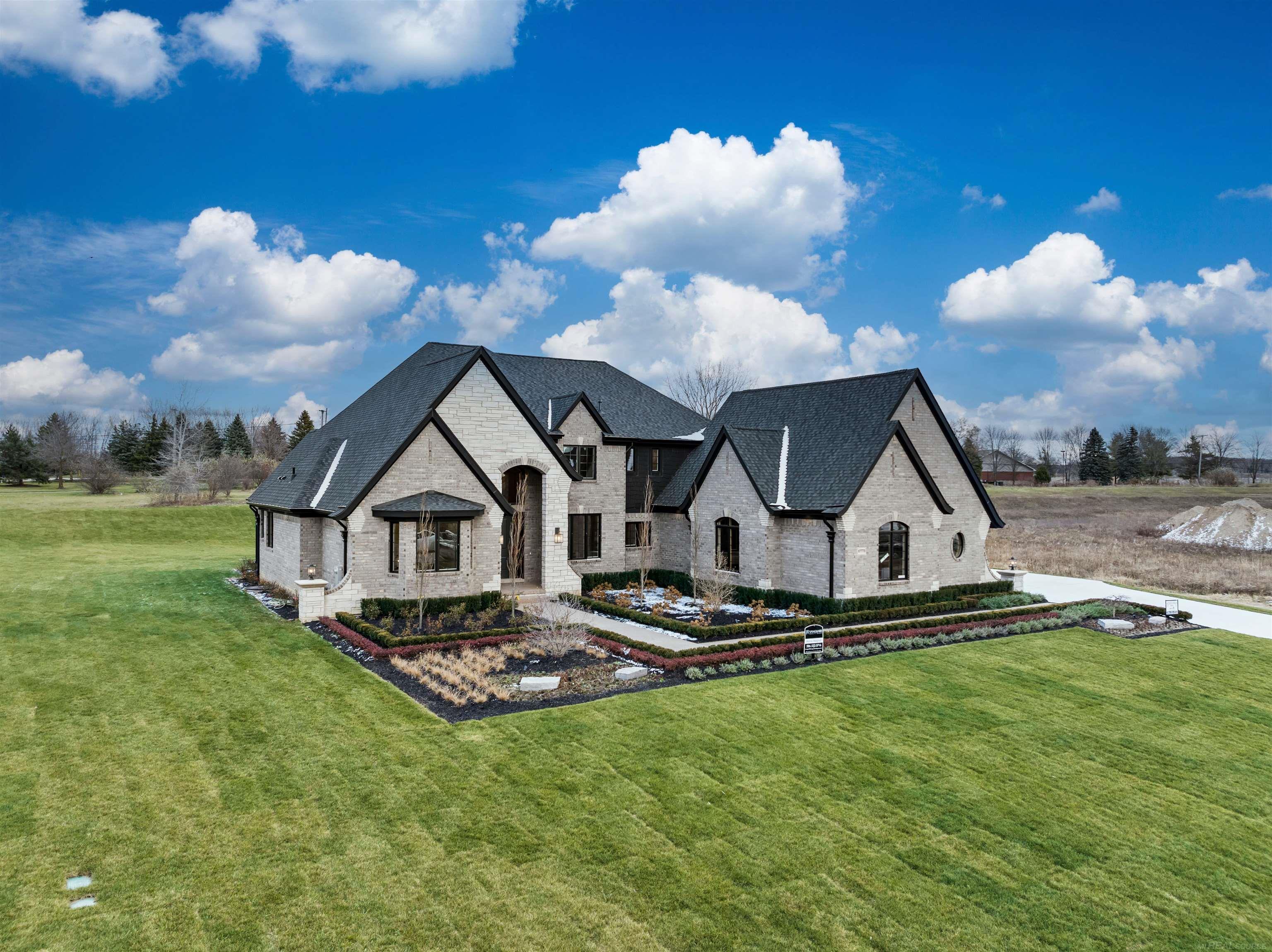 67770 Overlook Trail Drive
