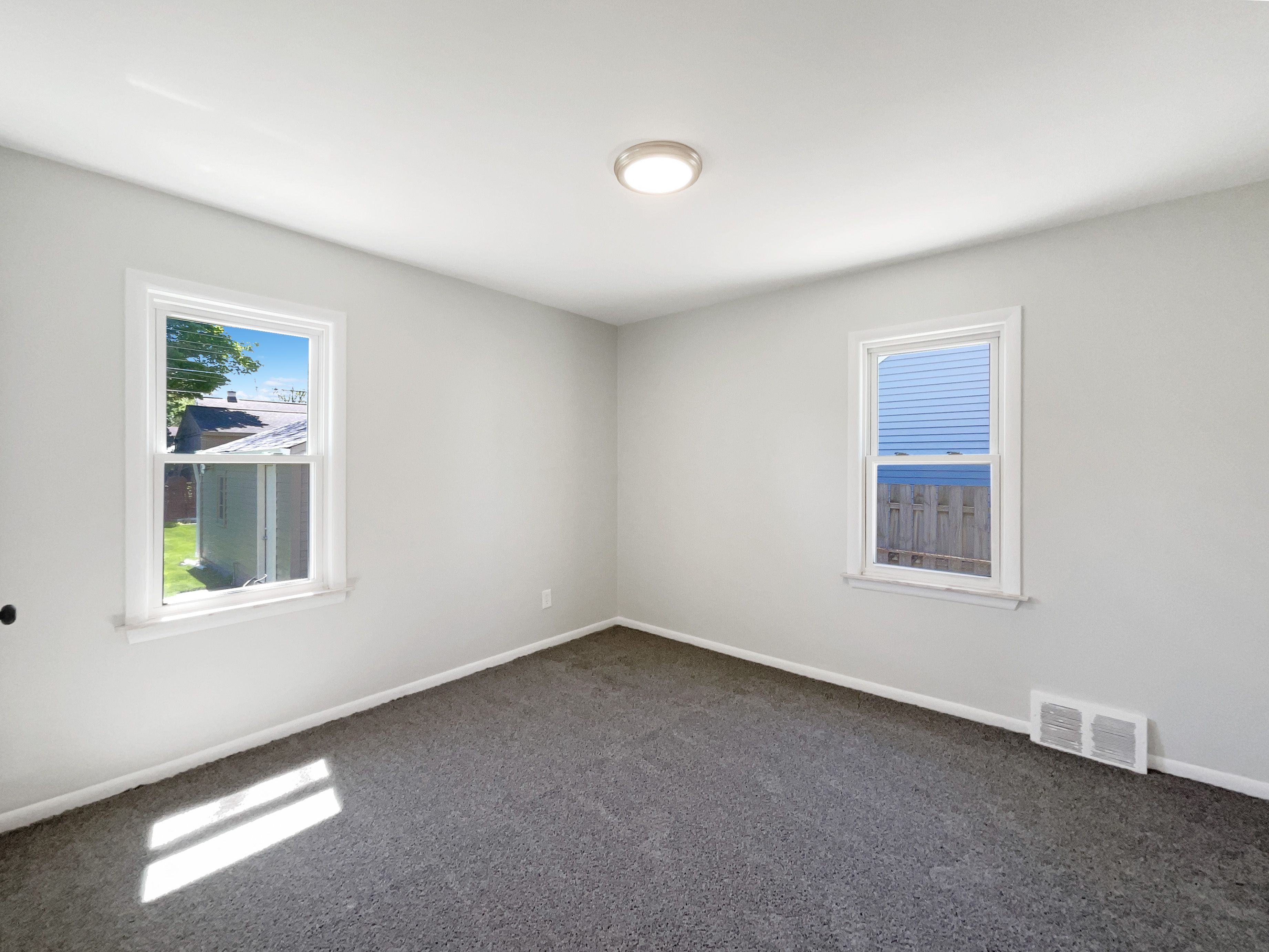 419 LEROY Avenue