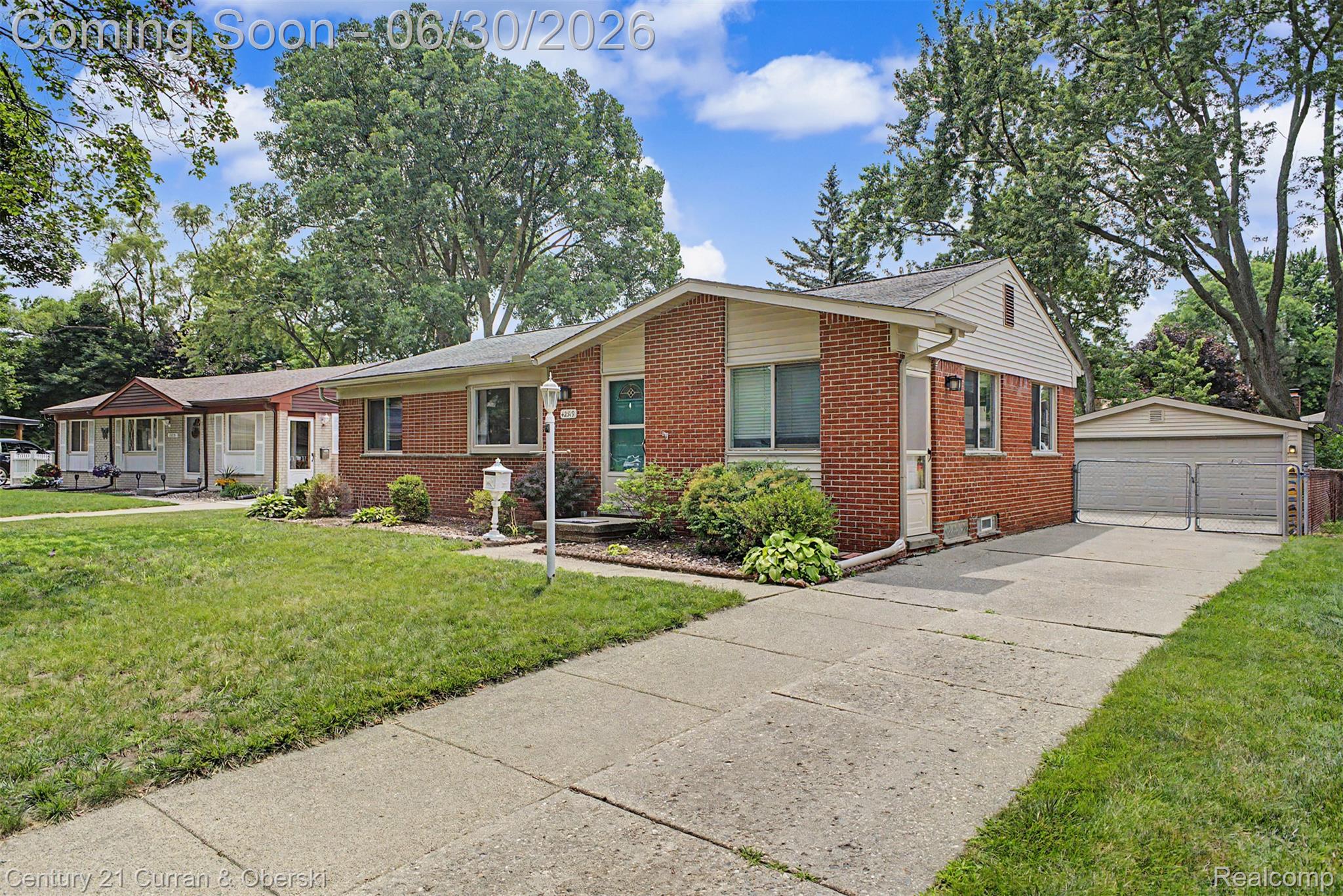 42519 Applecreek Drive