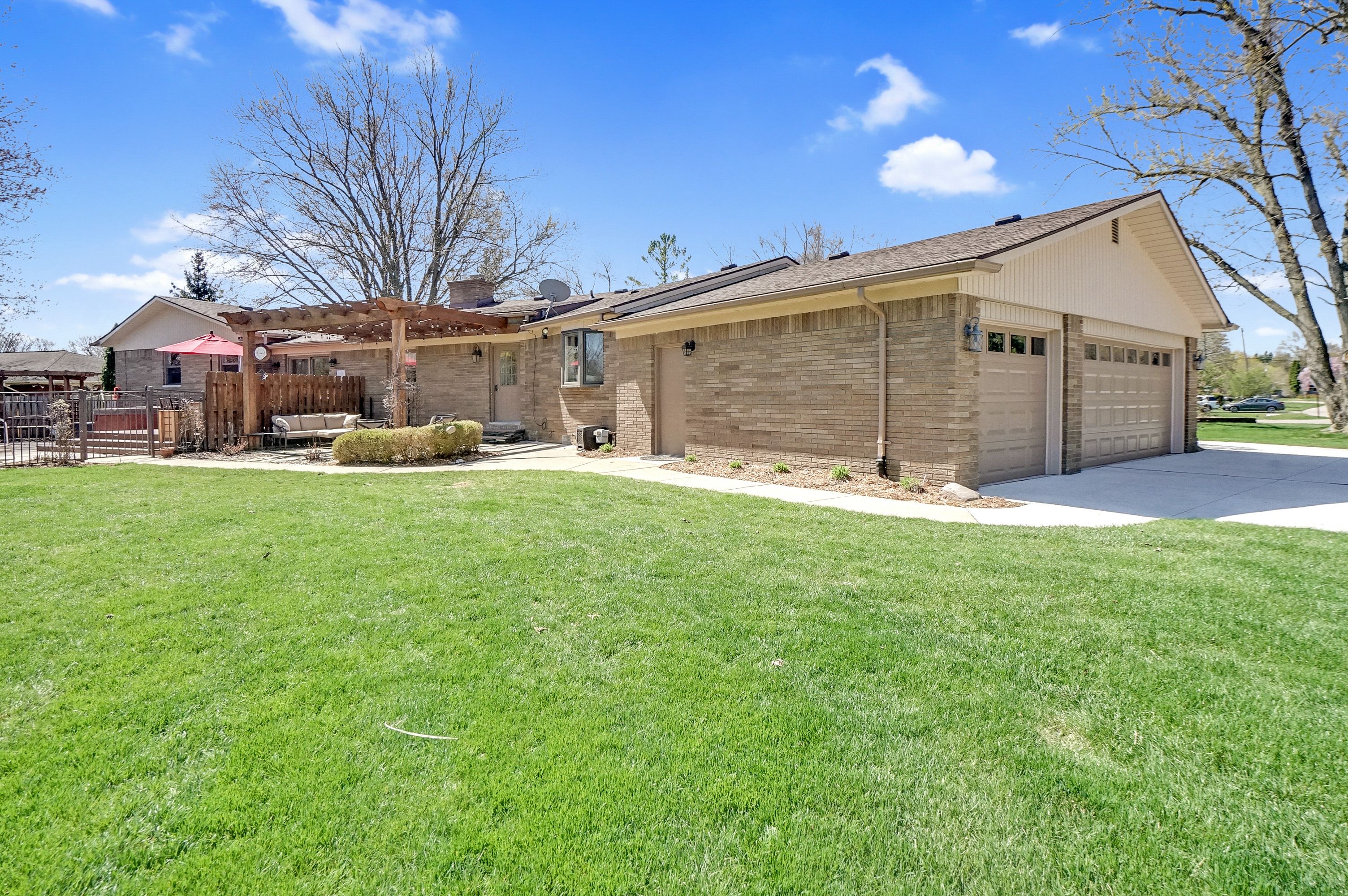 31896 STAMAN Circle