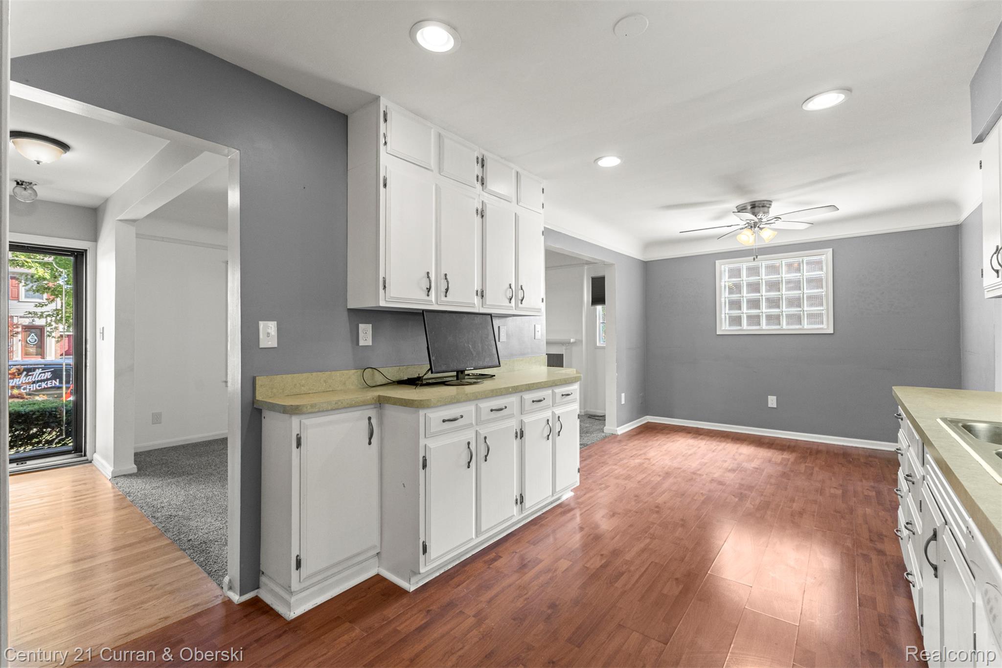 22905 Marlboro Street