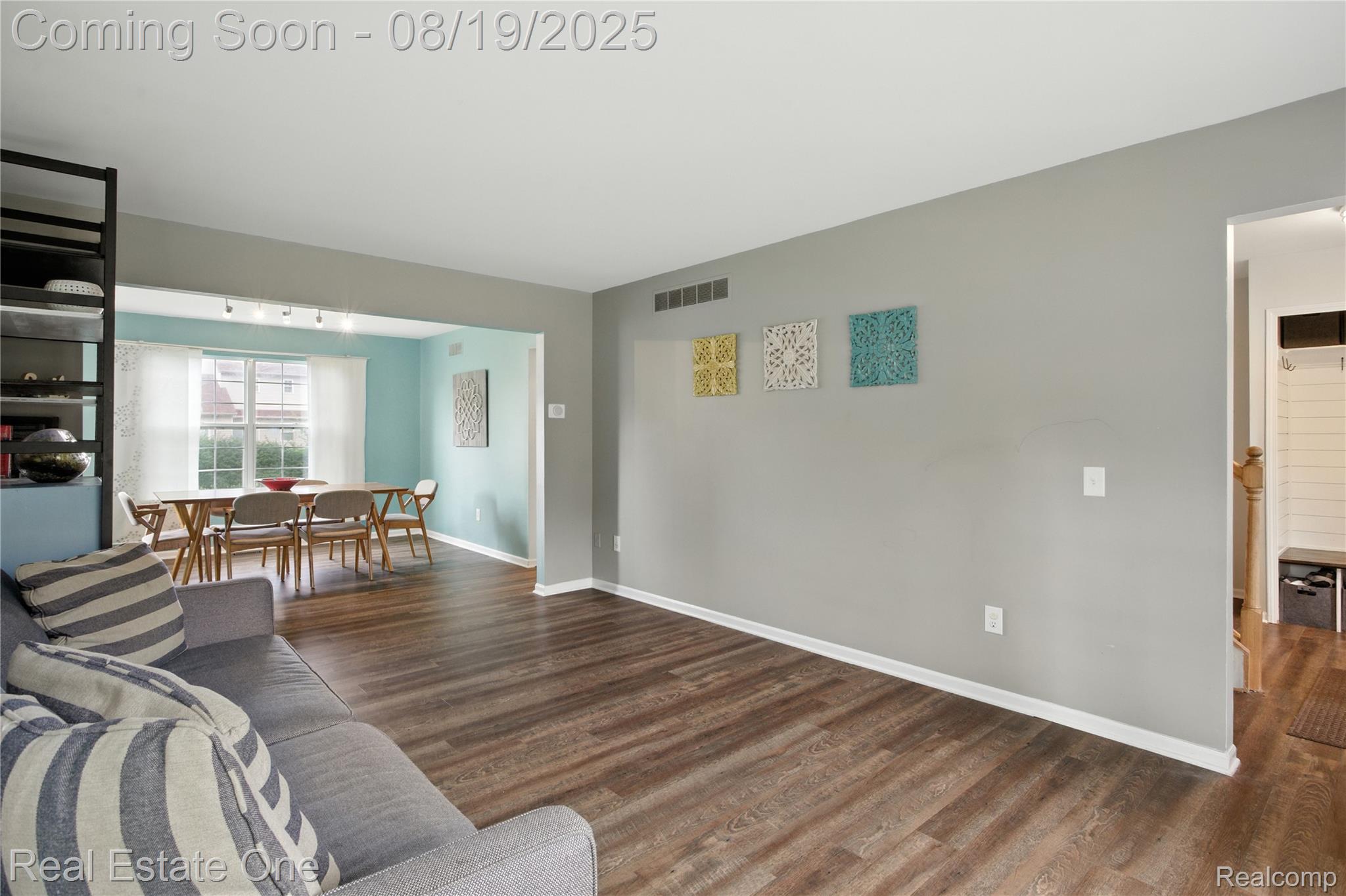 7335 Willow Oak Drive