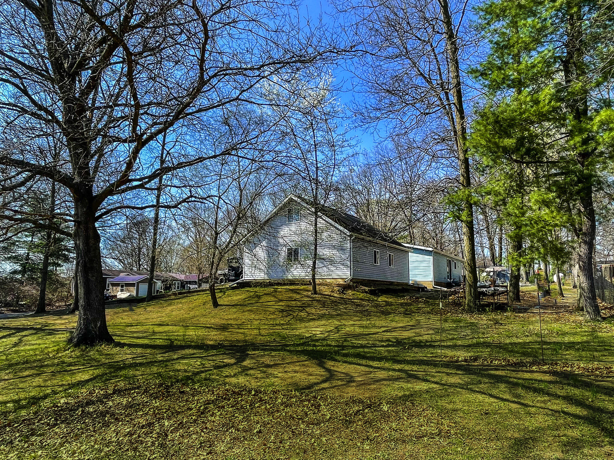 2513 Moore Drive