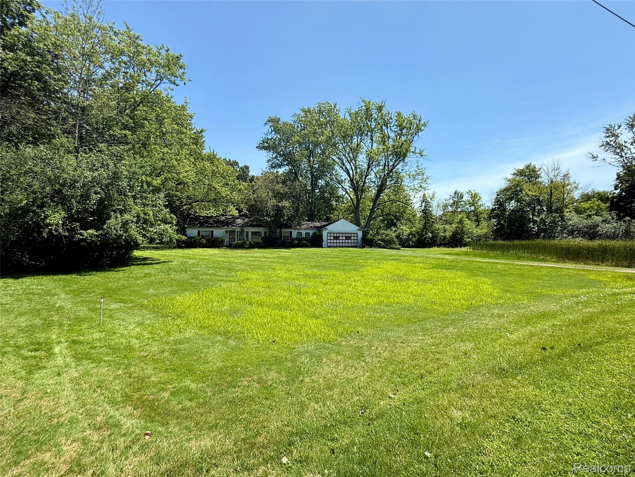 30486 S Greenbriar Road