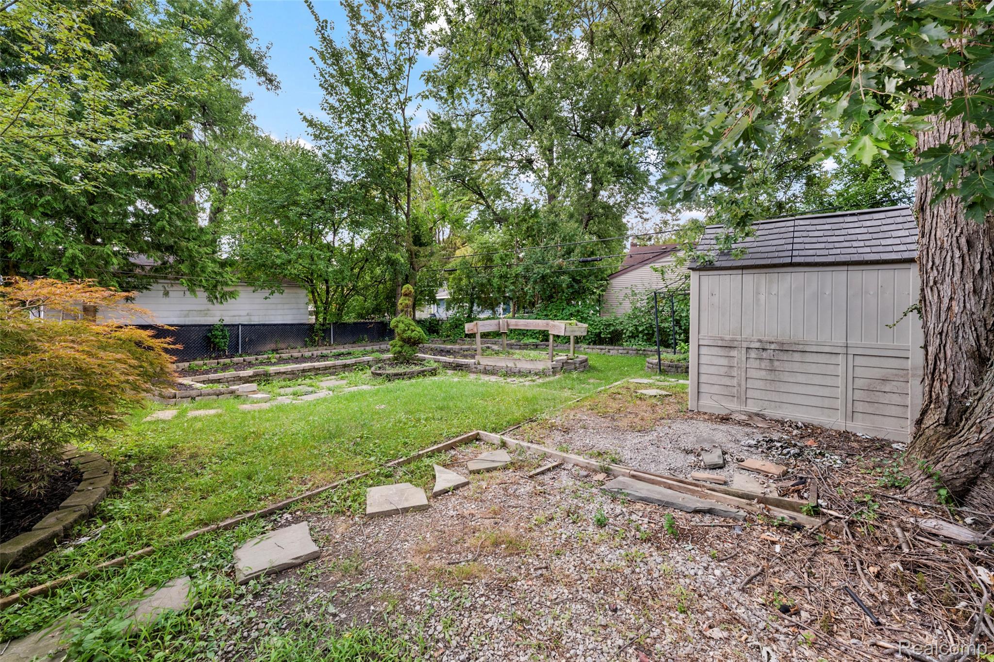 1674 Eaton Road
