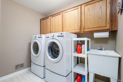 Tiny photo for 46436 Imperial Lane, Macomb Township, MI 48044 (MLS # 20261002569)