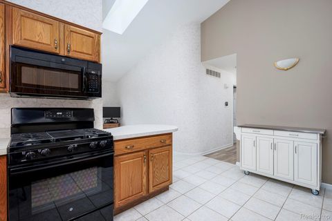 Tiny photo for 46436 Imperial Lane, Macomb Township, MI 48044 (MLS # 20261002569)