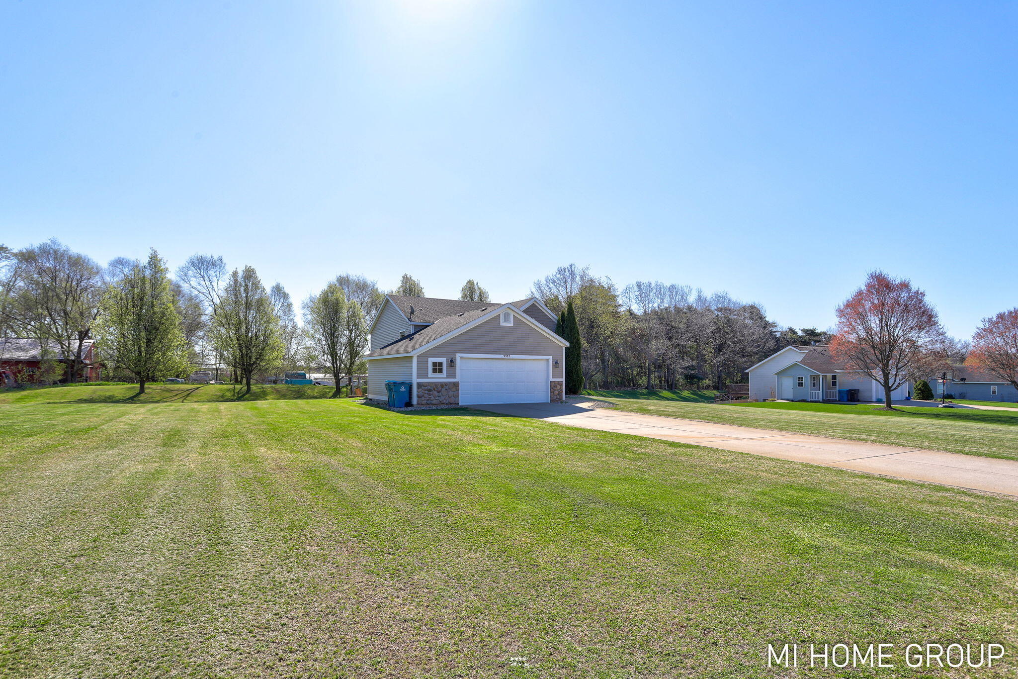 3391 Heathridge Trail