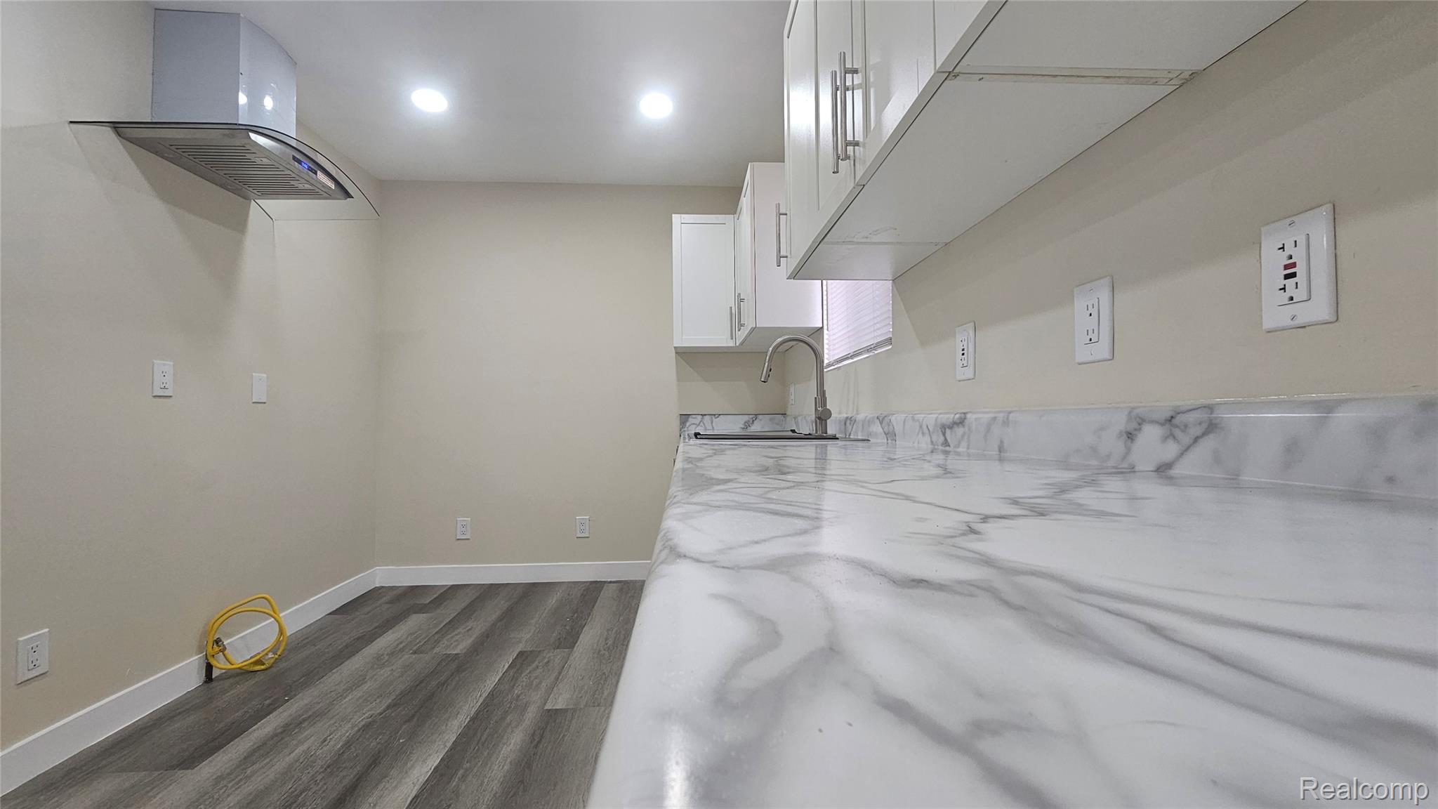 1409 W Princeton Avenue
