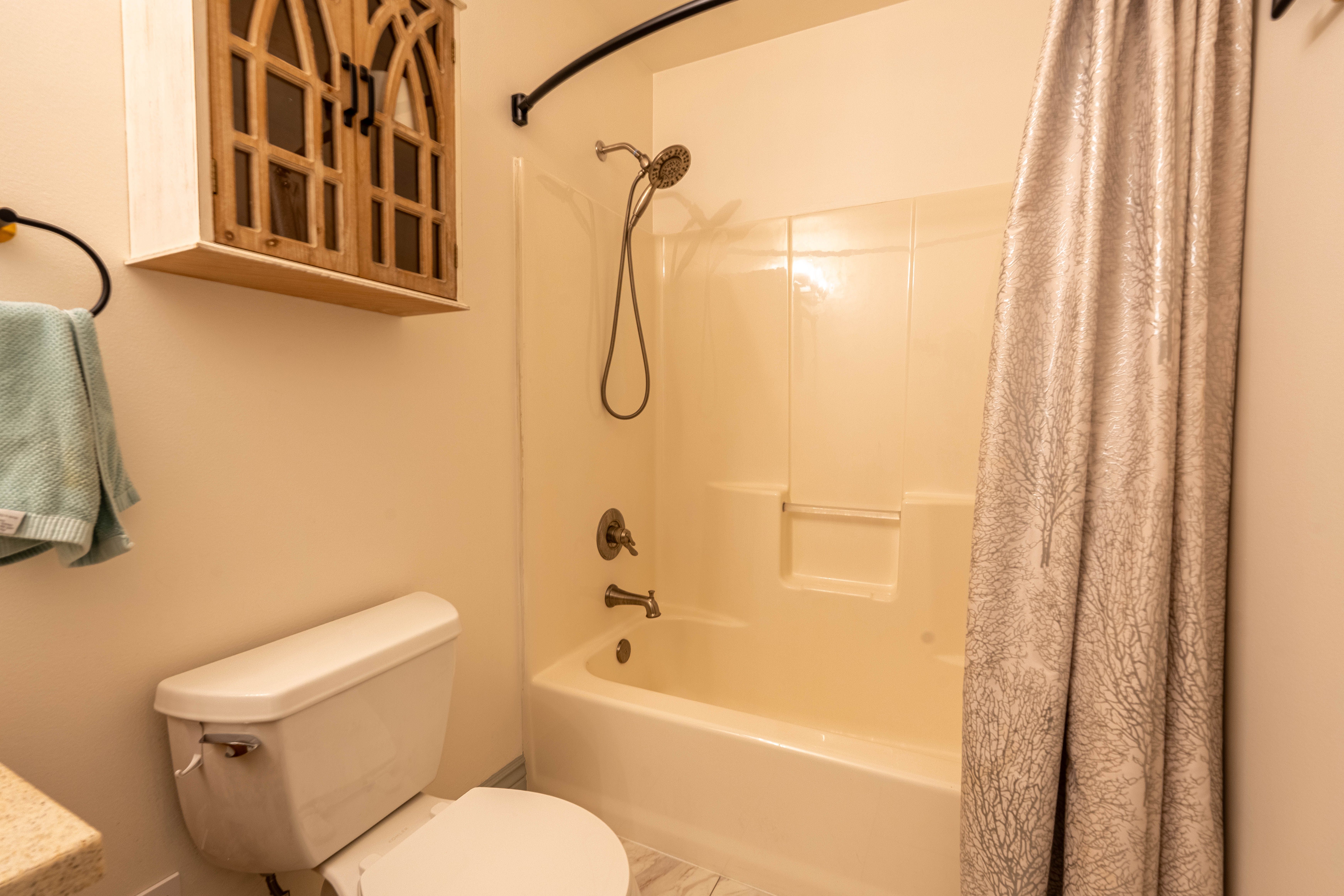 Frenchtown Township Monroe, Michigan 48162, United States, 3 Bedrooms Bedrooms, ,2 BathroomsBathrooms,Residential,Pending,127773