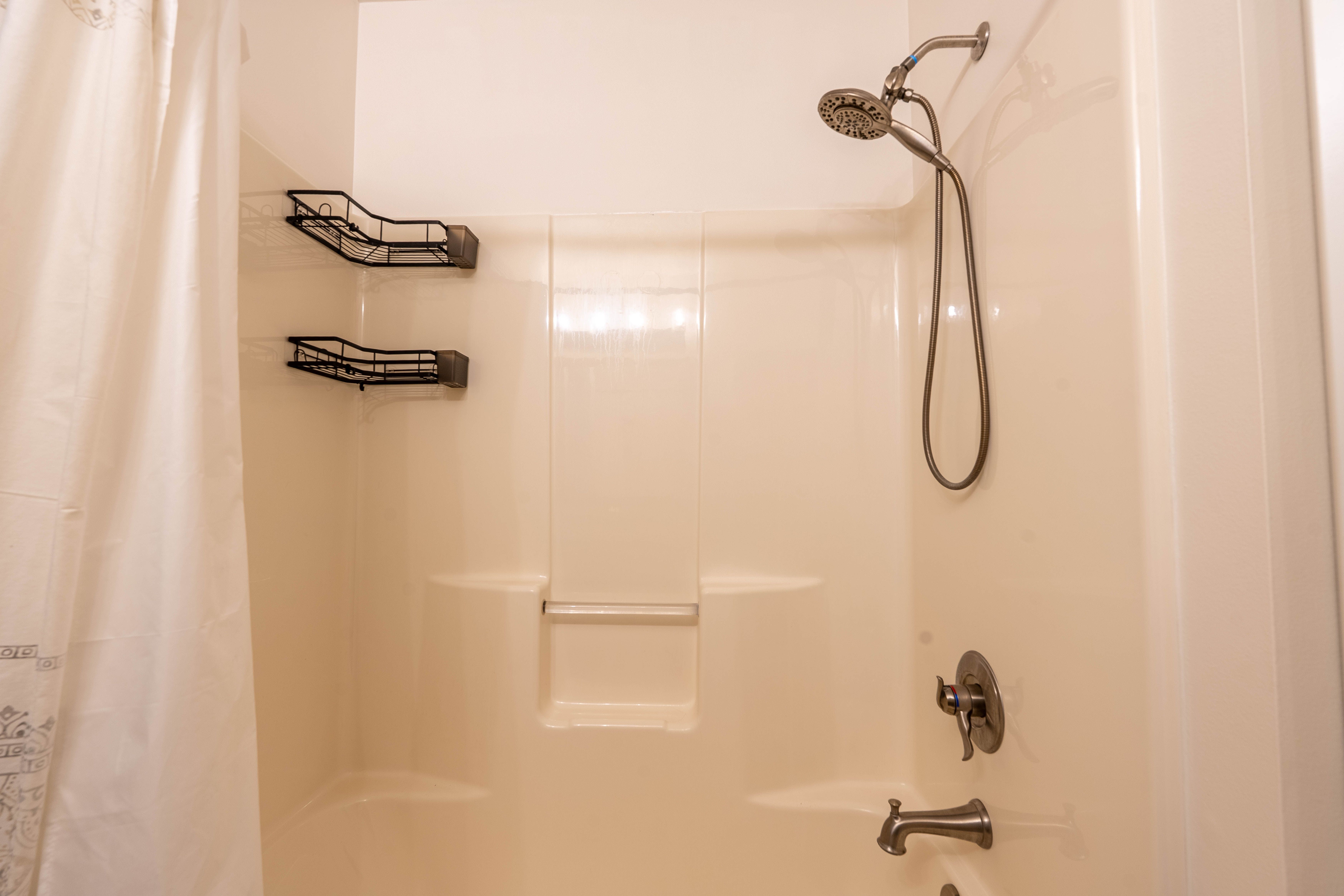 Frenchtown Township Monroe, Michigan 48162, United States, 3 Bedrooms Bedrooms, ,2 BathroomsBathrooms,Residential,Pending,127773