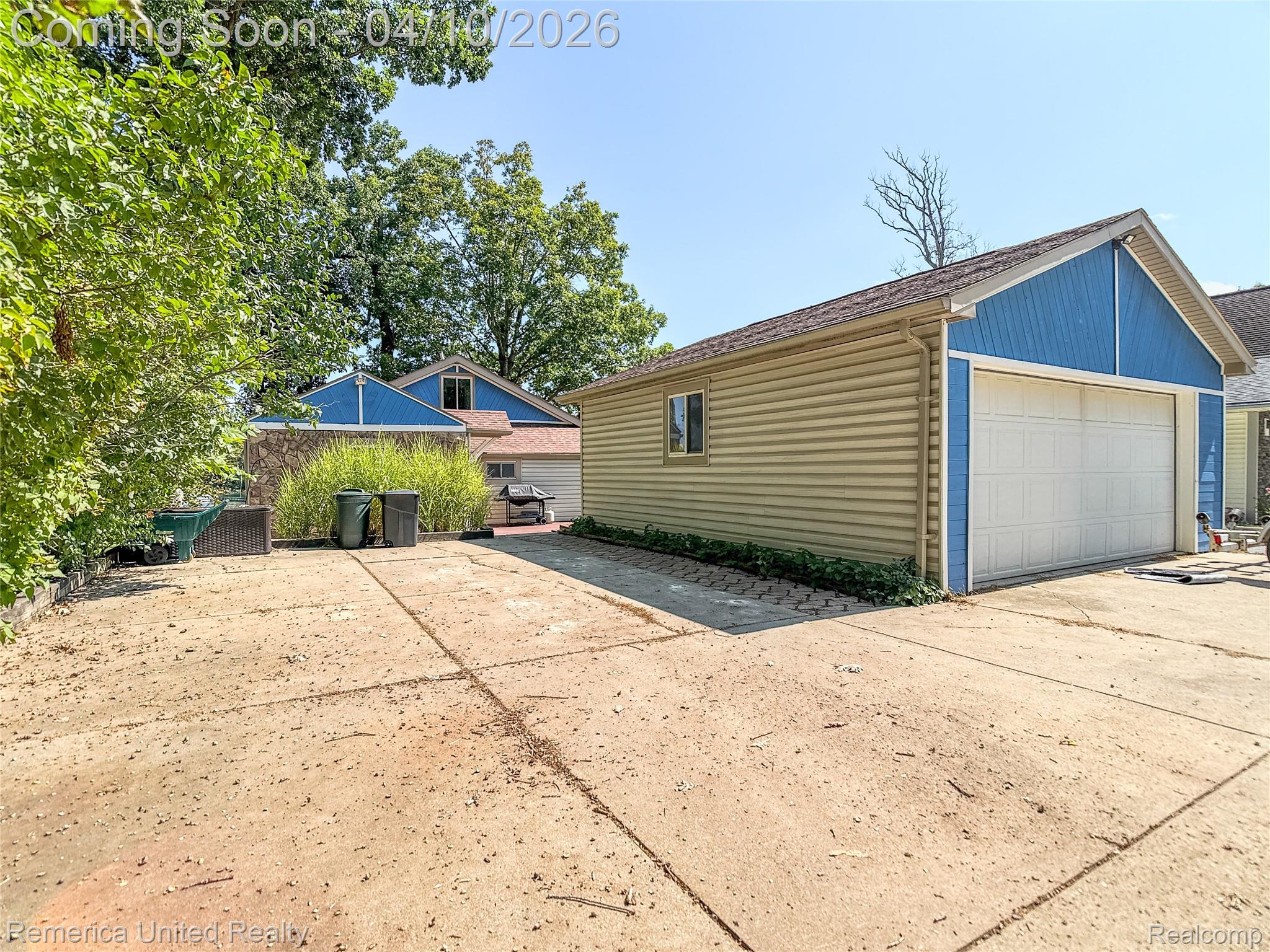 16431 Oak Hill Drive