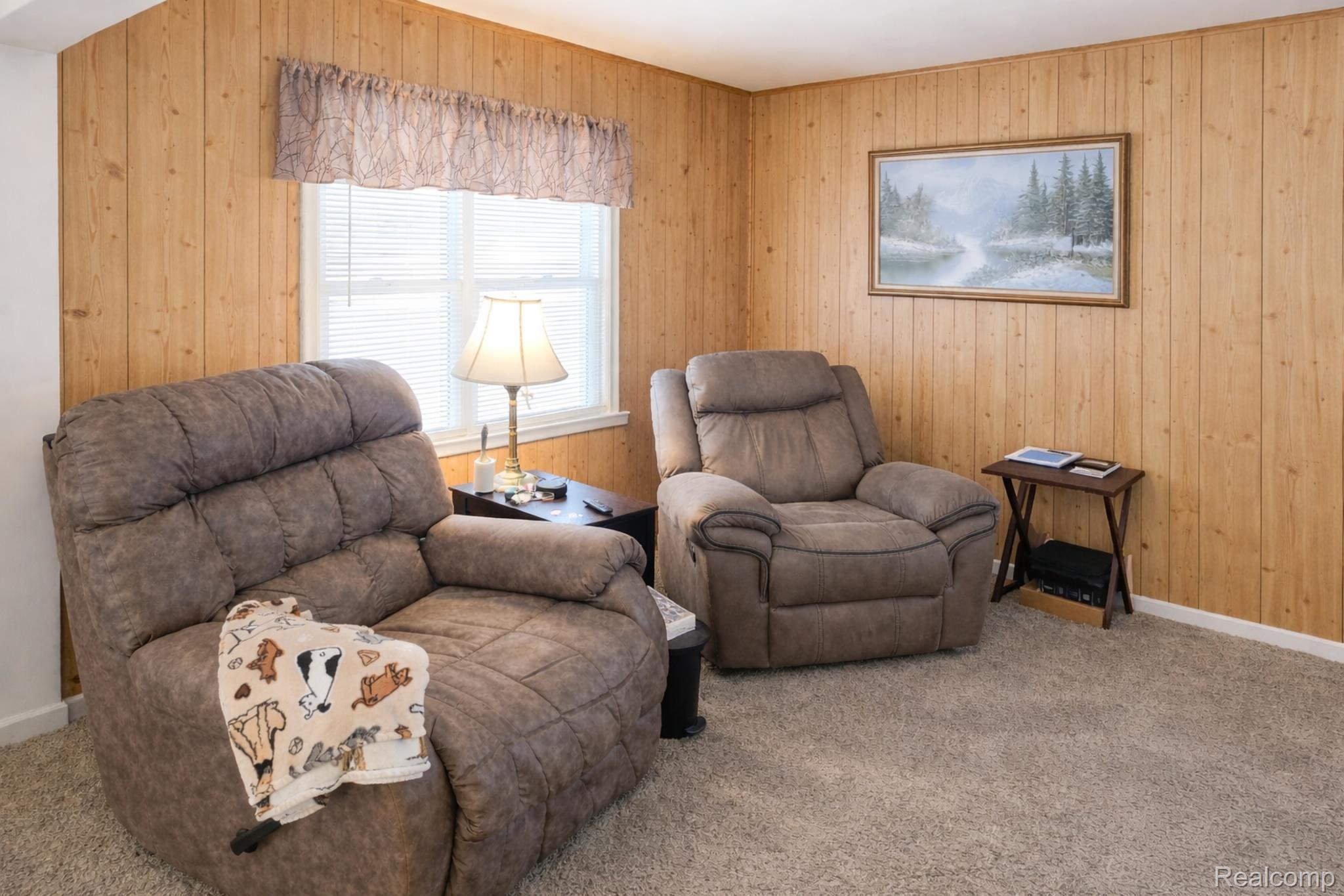 27052 Ridgewood Street