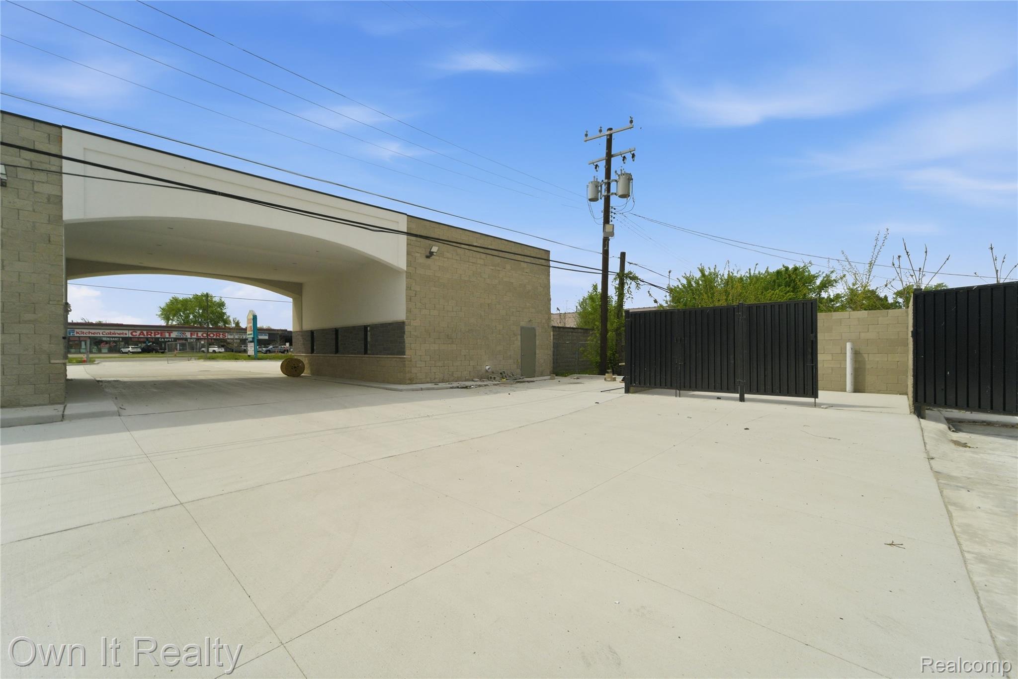 6452 N Telegraph Road