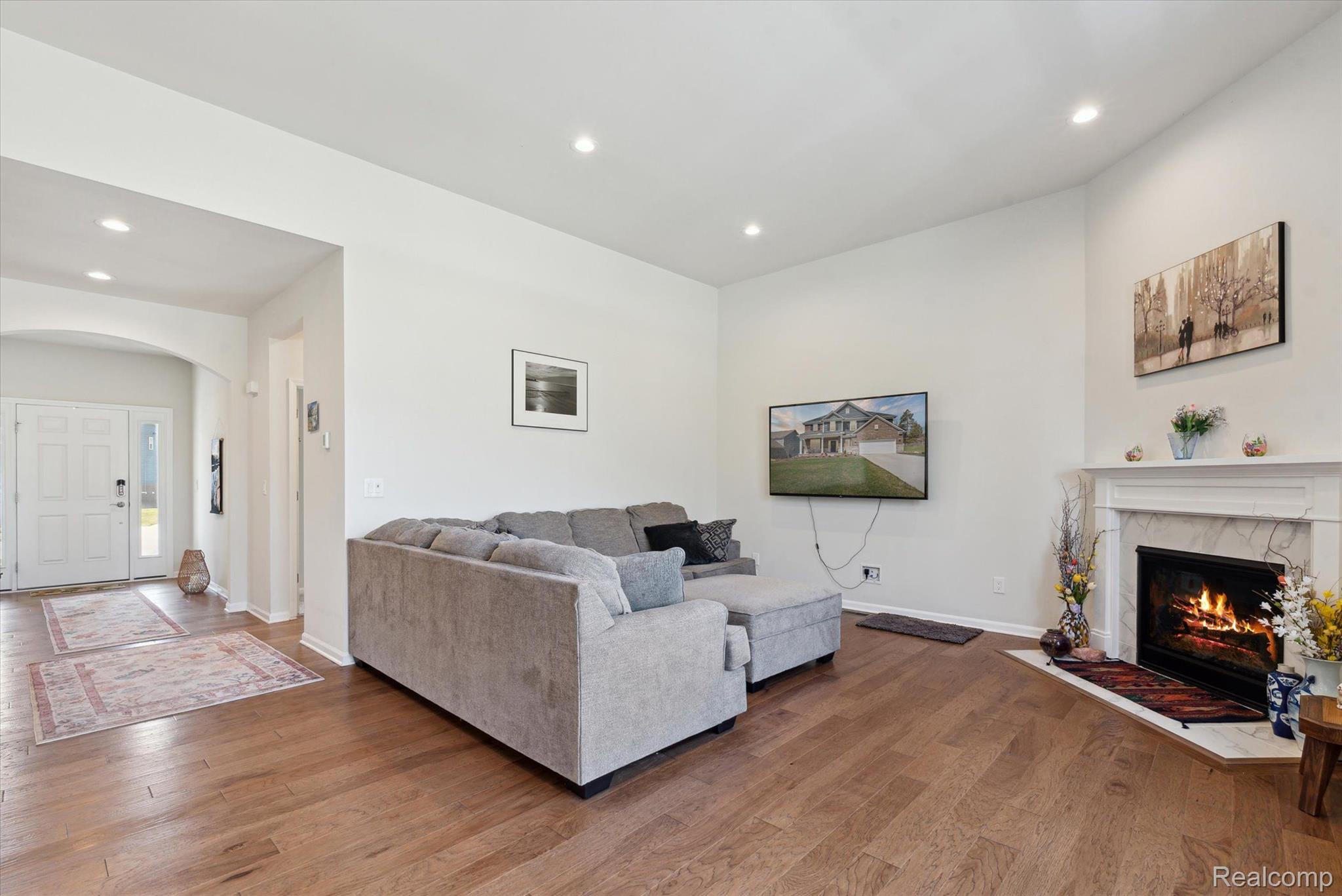 209 Glendale Court