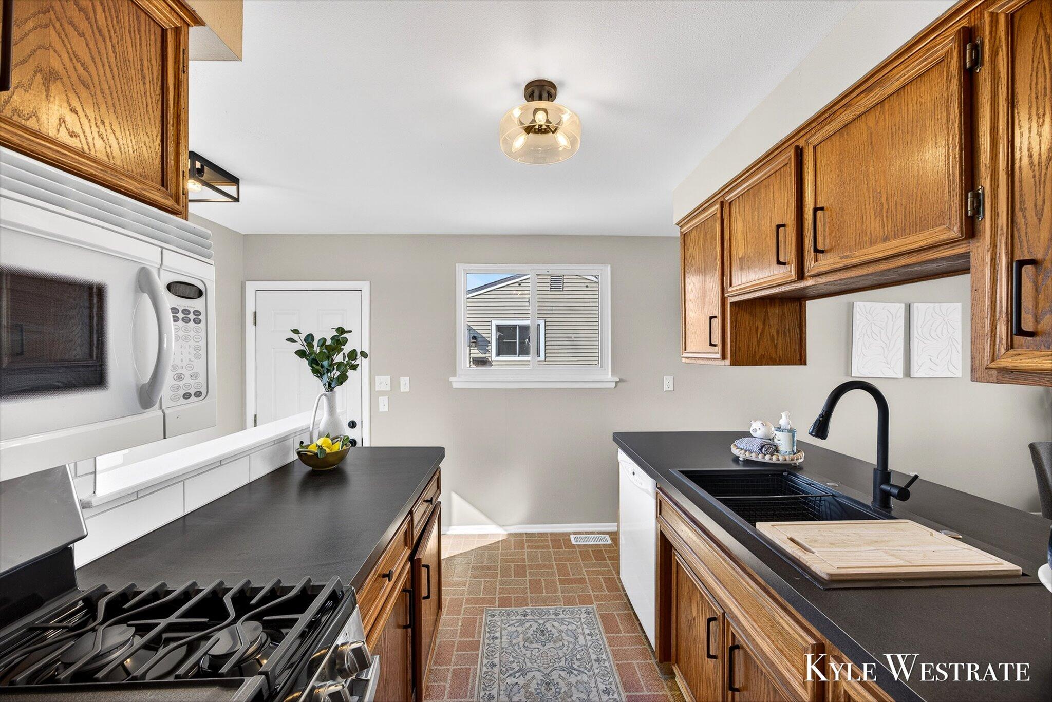 1561 Beech Street SW