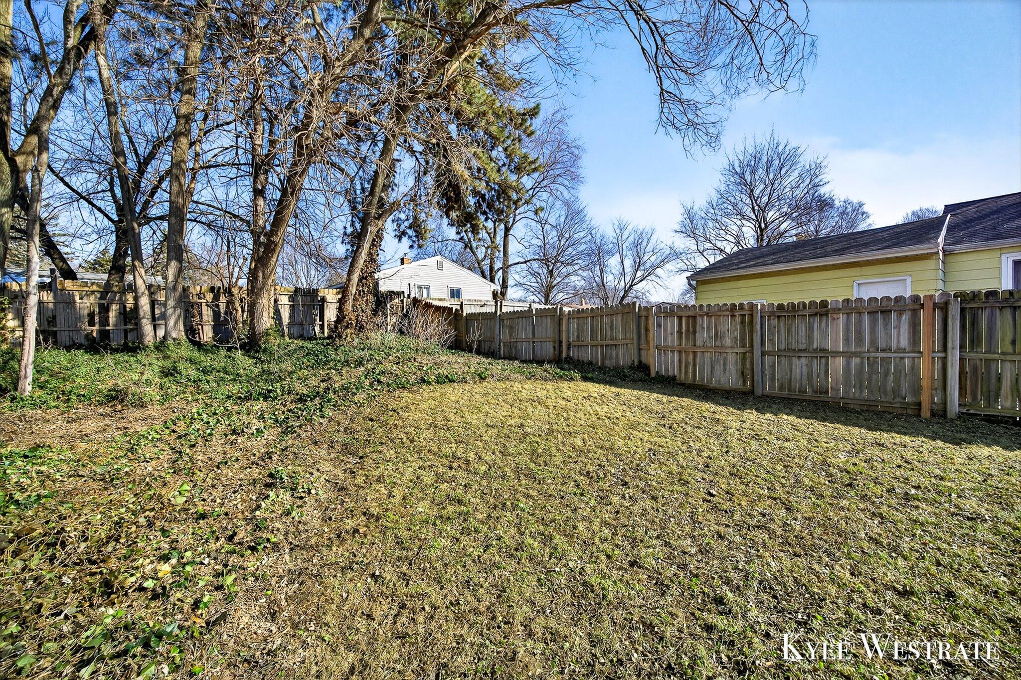 1561 Beech Street SW