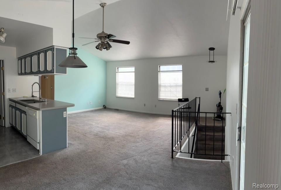 389 Neptune Drive 208