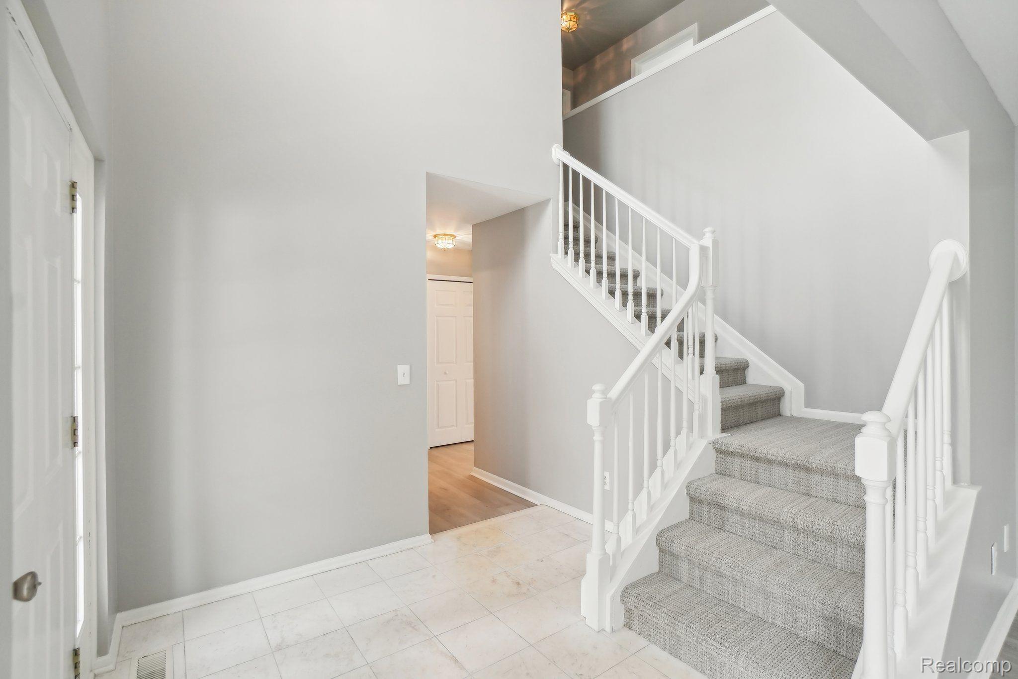 2609 HUNTINGTON Drive