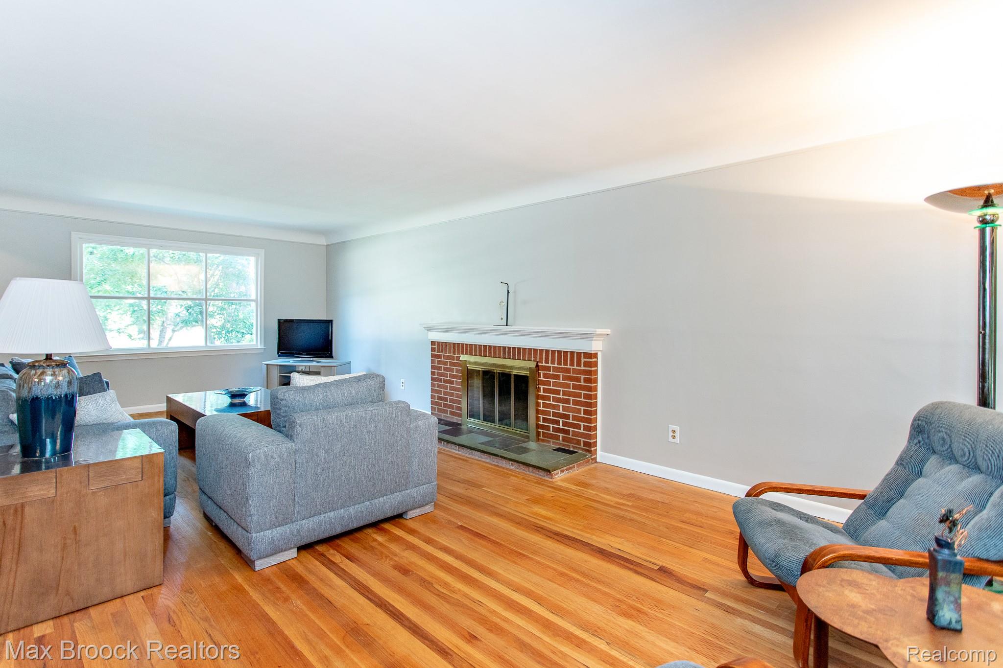 34149 Northwick Street