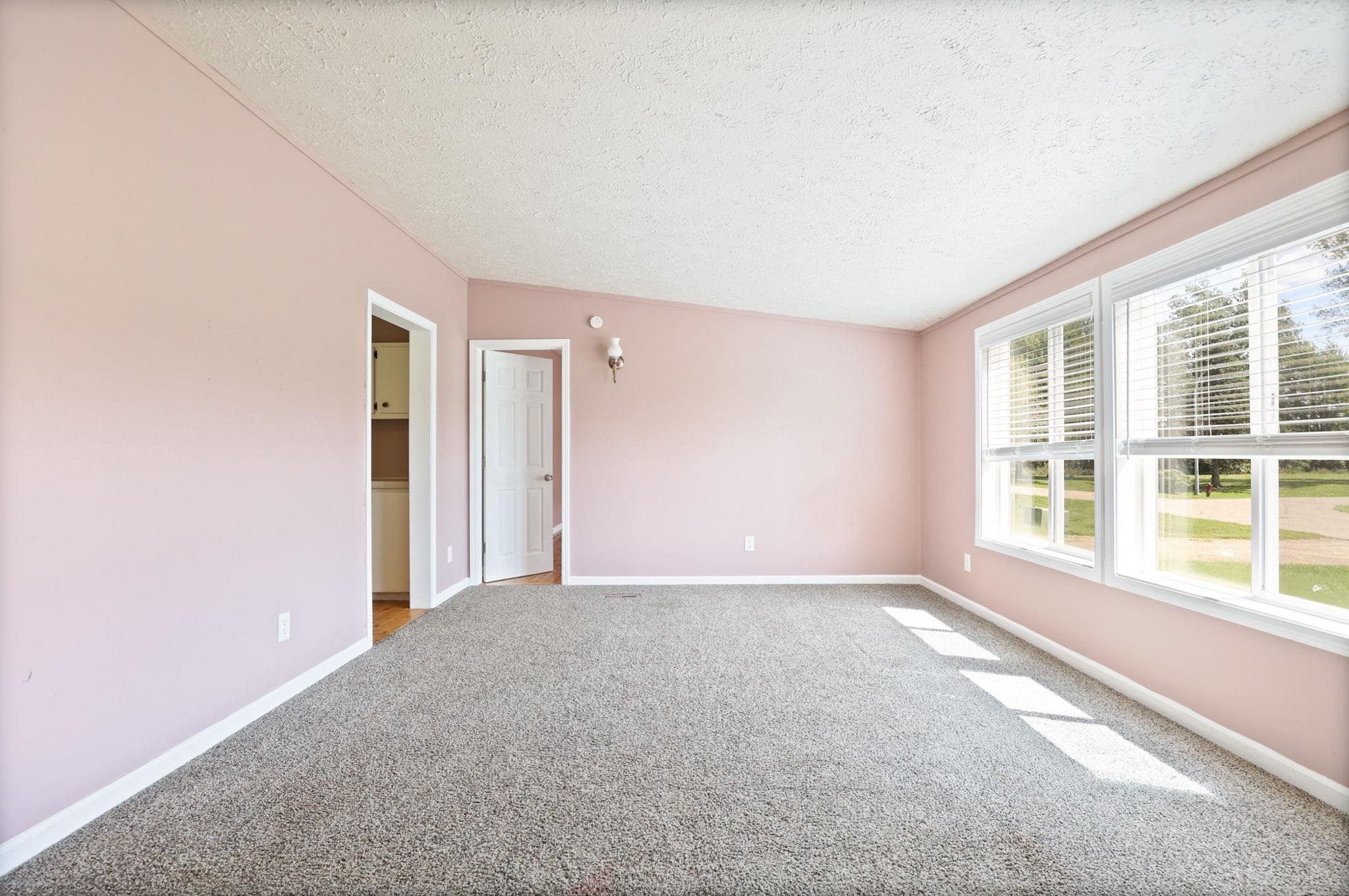 4355 Country Lane