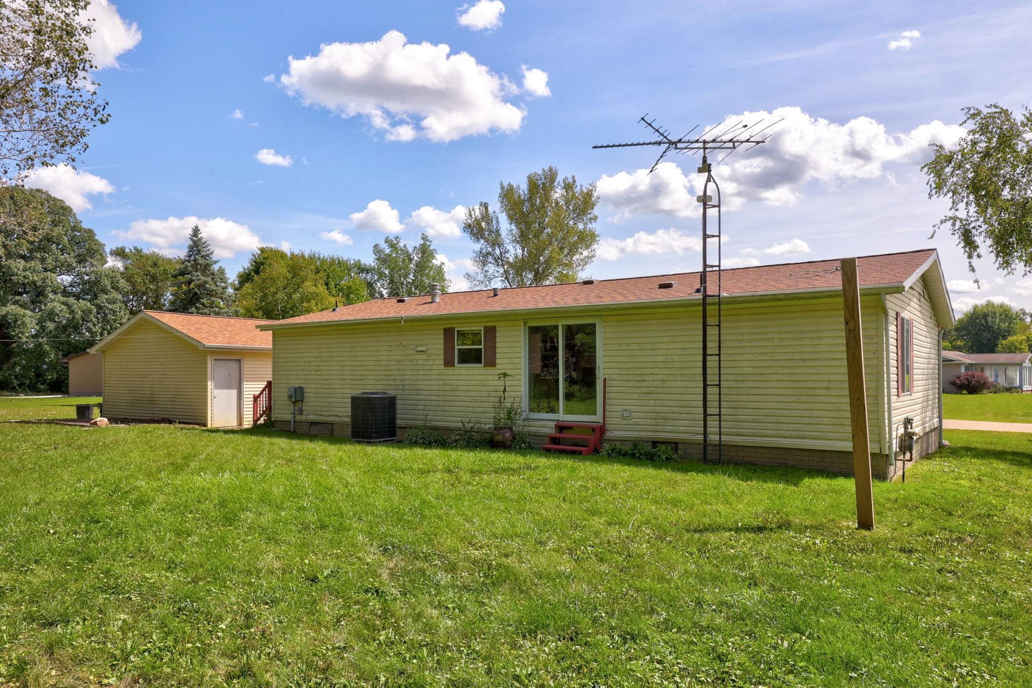 4355 Country Lane