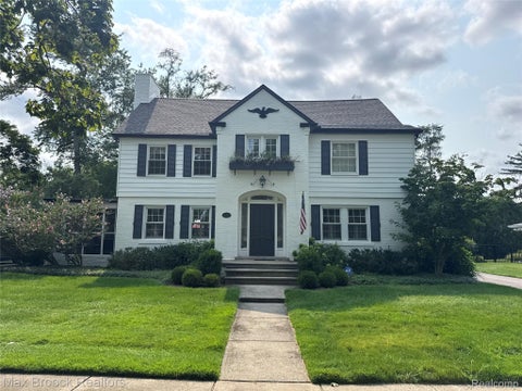 Photo of 18321 Riverside Drive, Beverly Hills Village, MI 48025 (MLS # 20261063301)