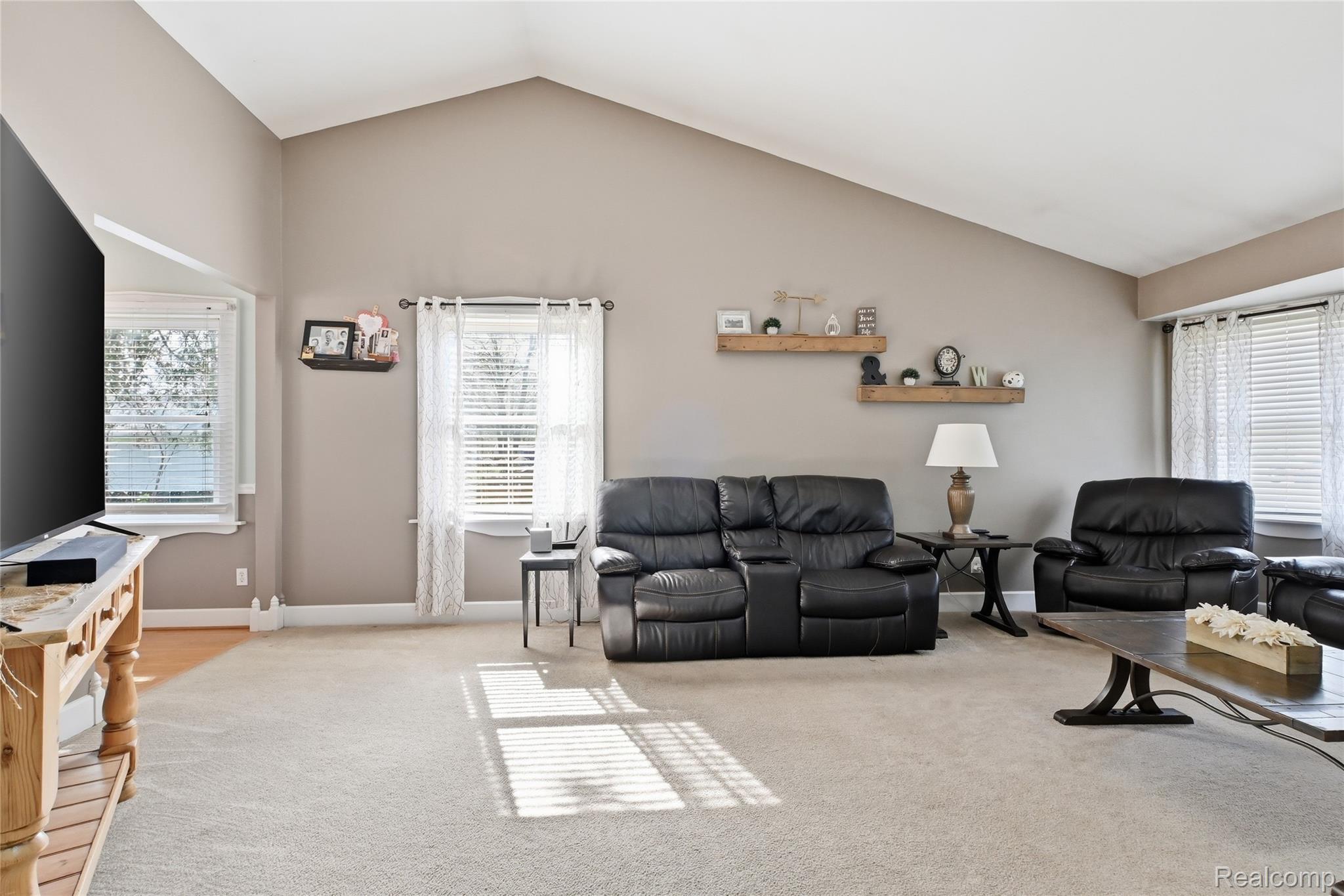 503 W Hamburg Street