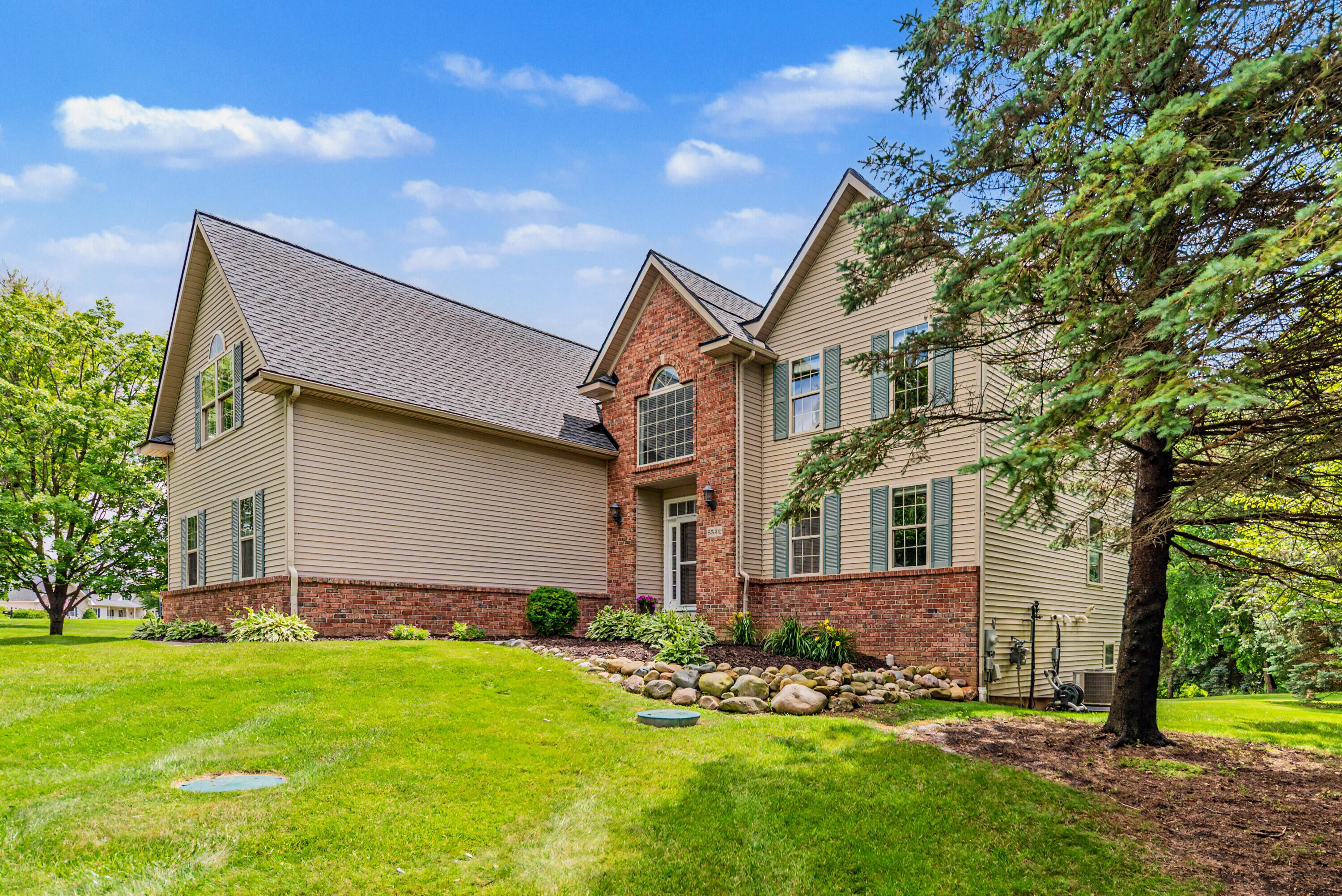 5542 Deer Run Lane