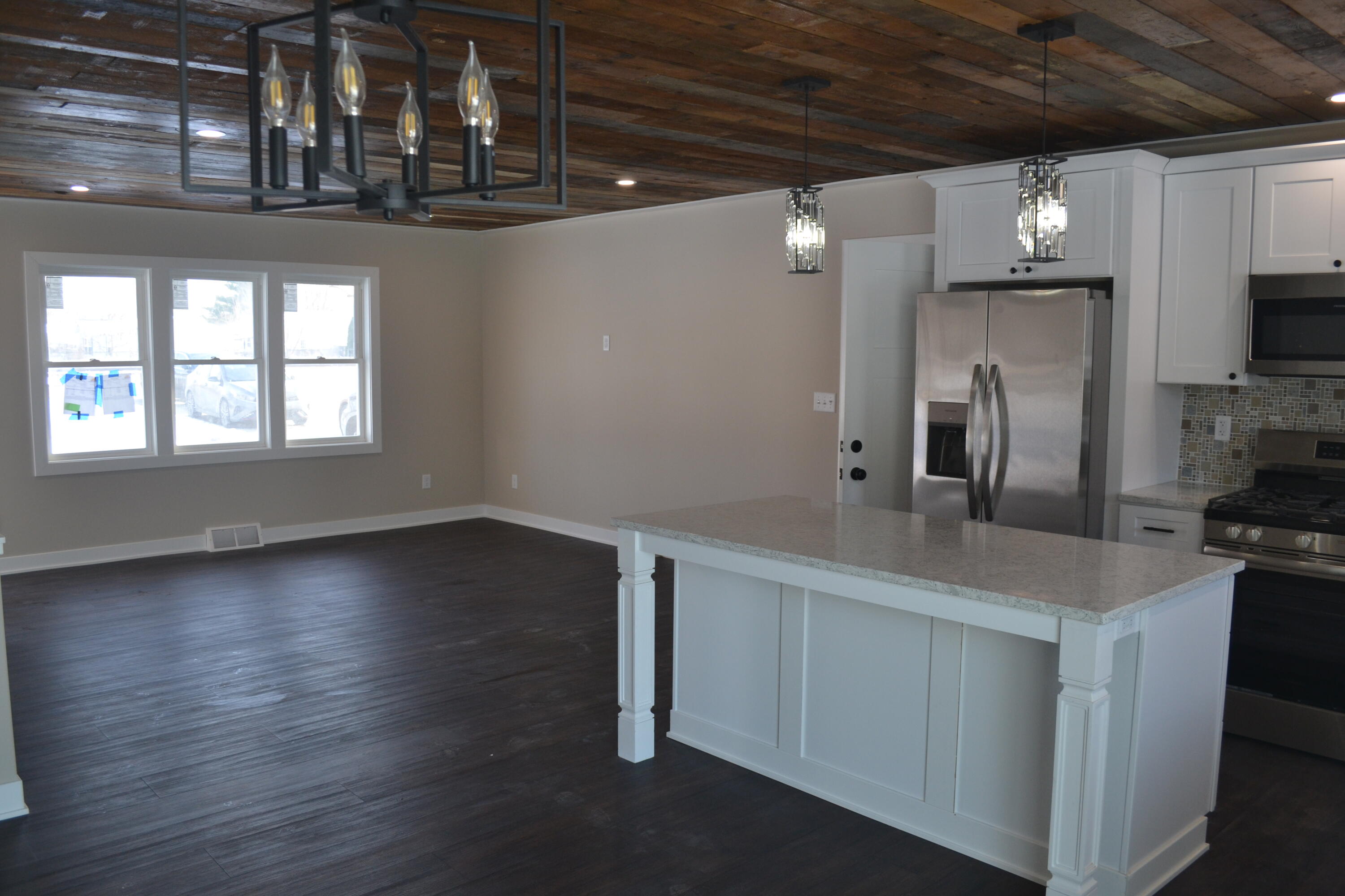 325 E Battle Creek Street