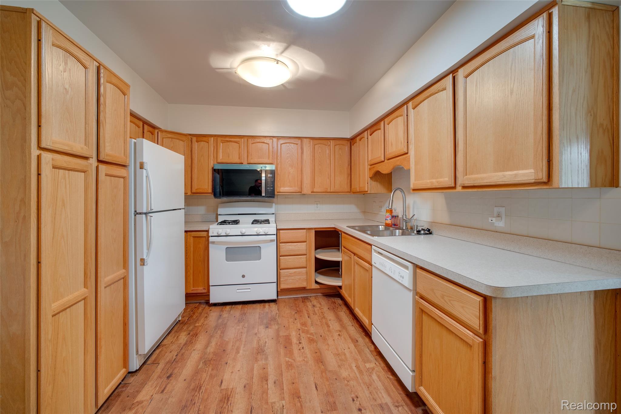 16944 Hans Court