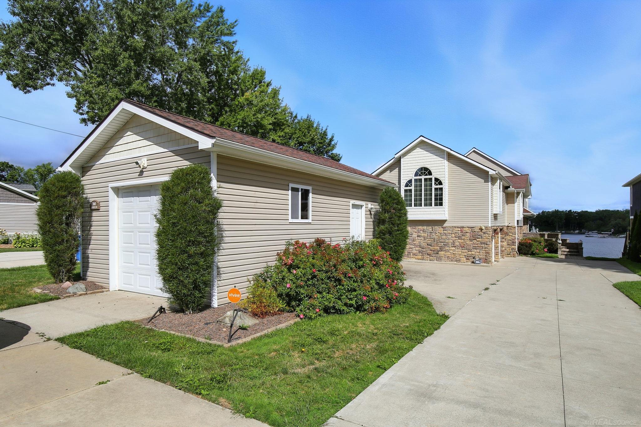 3160 Lexington Road