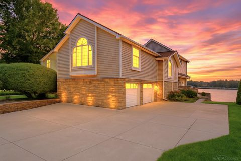 3160 Lexington Road Waterford Charter Township MI 48328