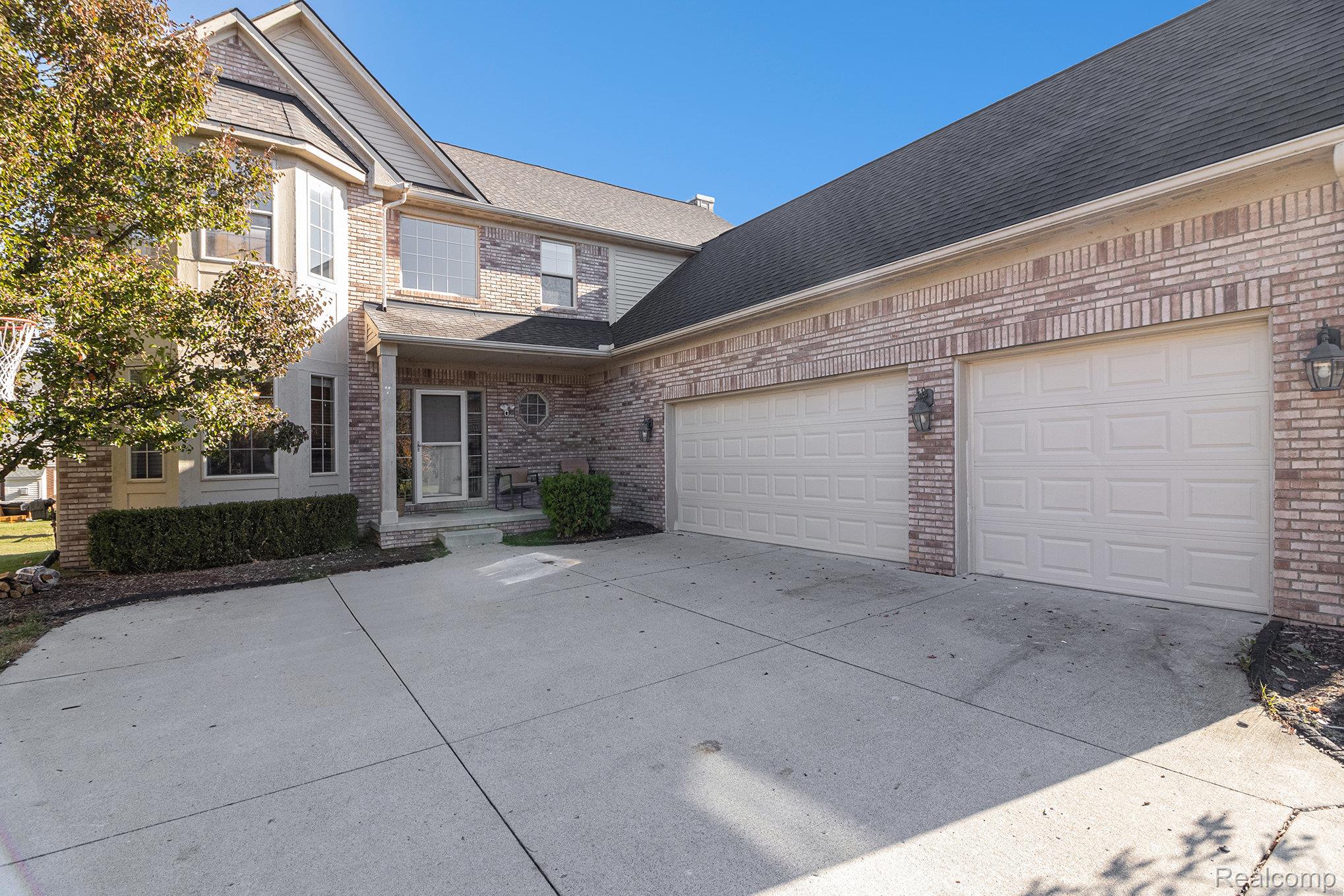 335 Whispering Winds