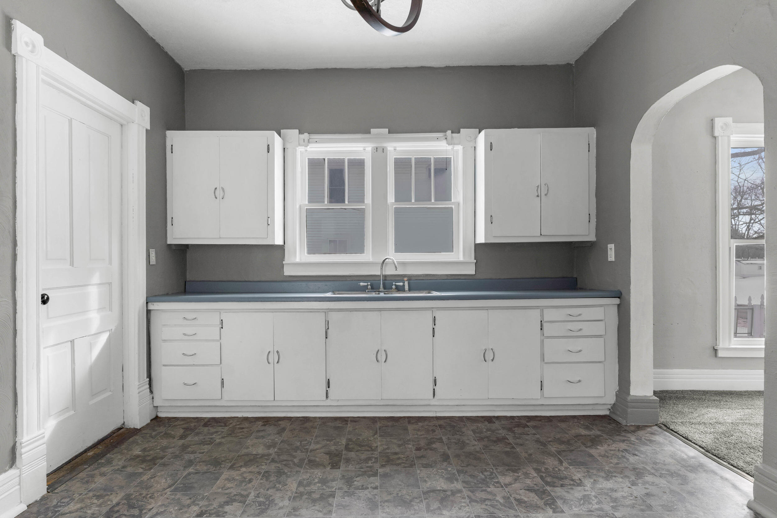 2582 E Montgomery Road