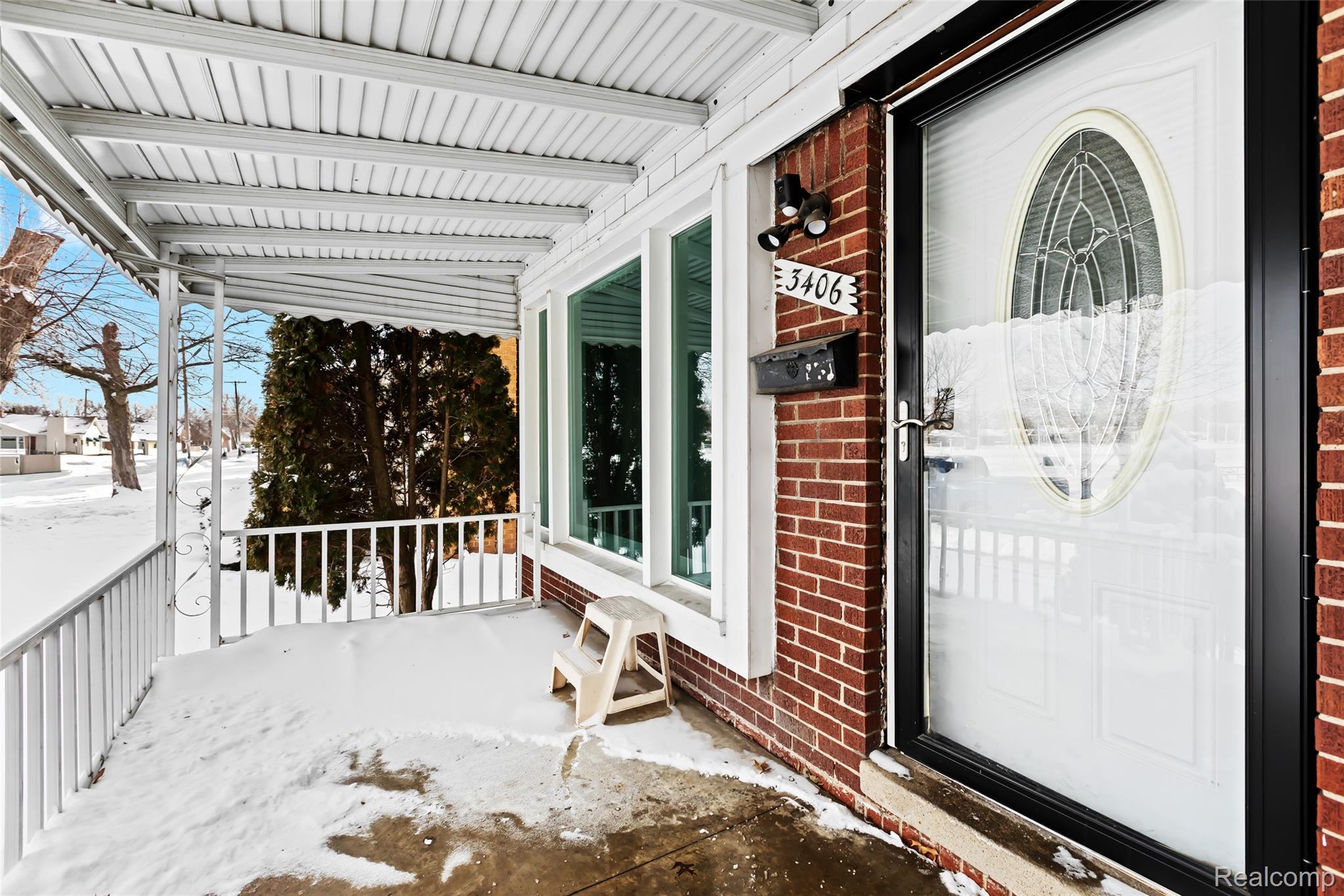 3406 Ferris Avenue