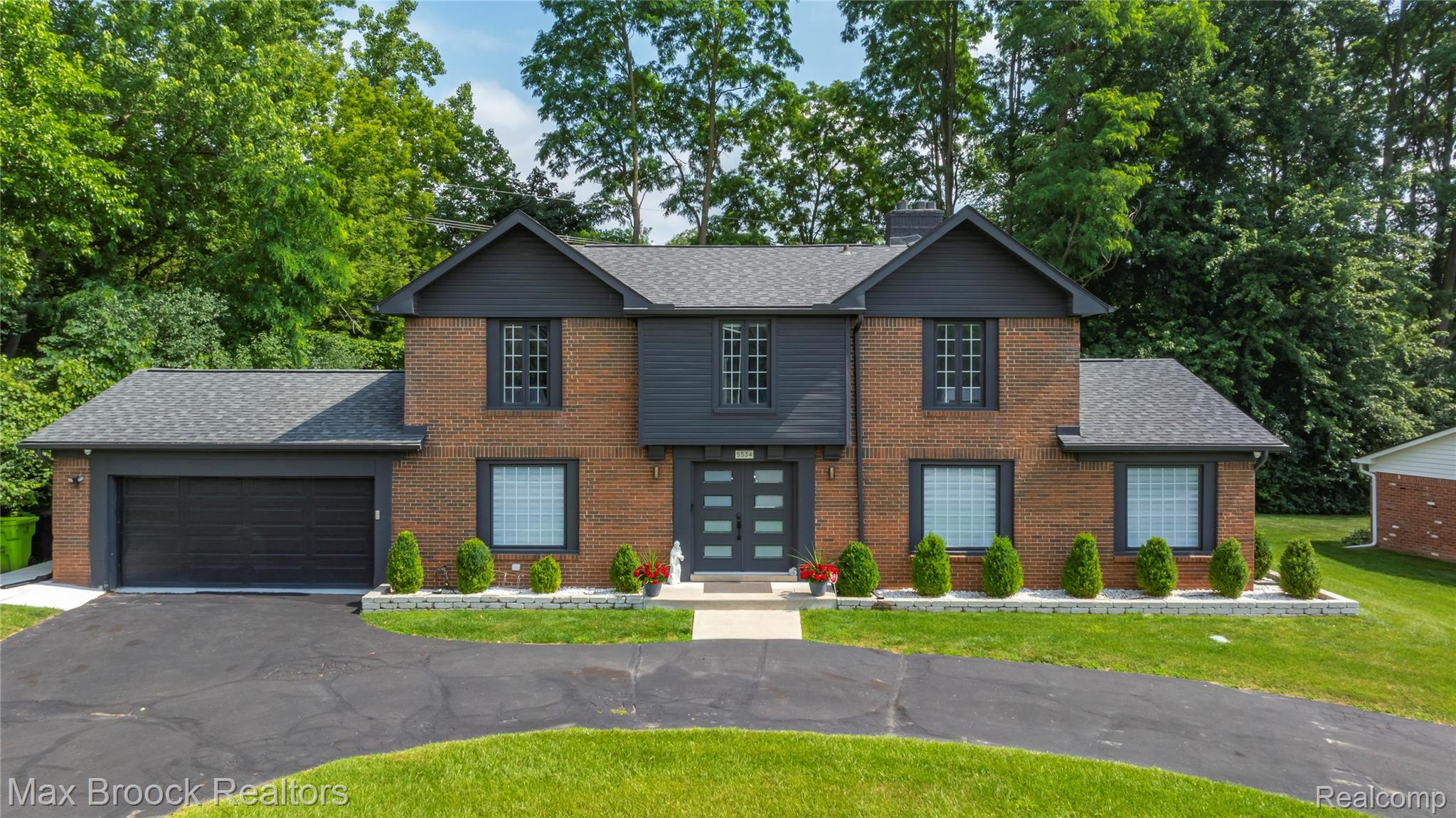 5534 Apple Ridge Trail