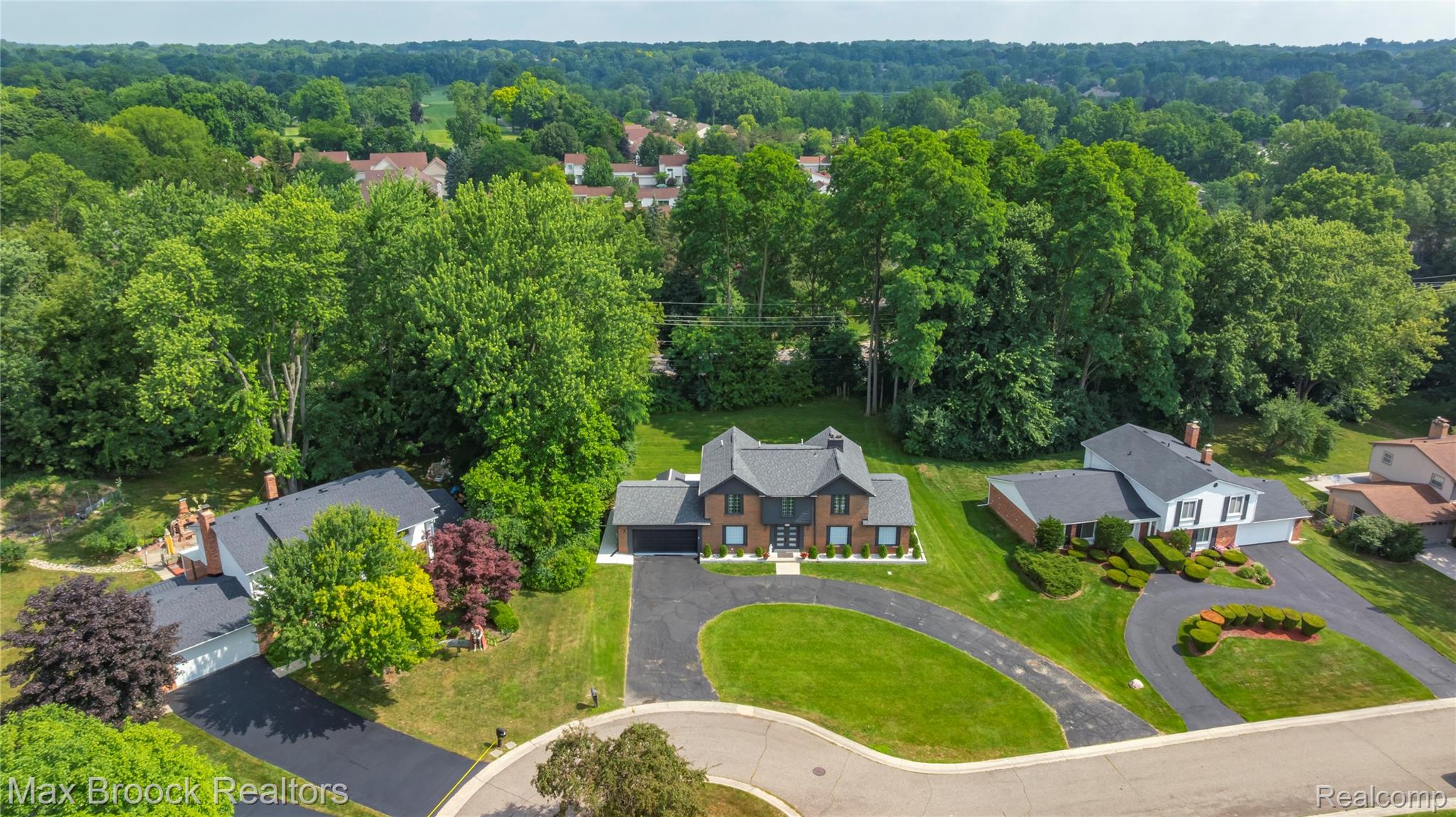 5534 Apple Ridge Trail
