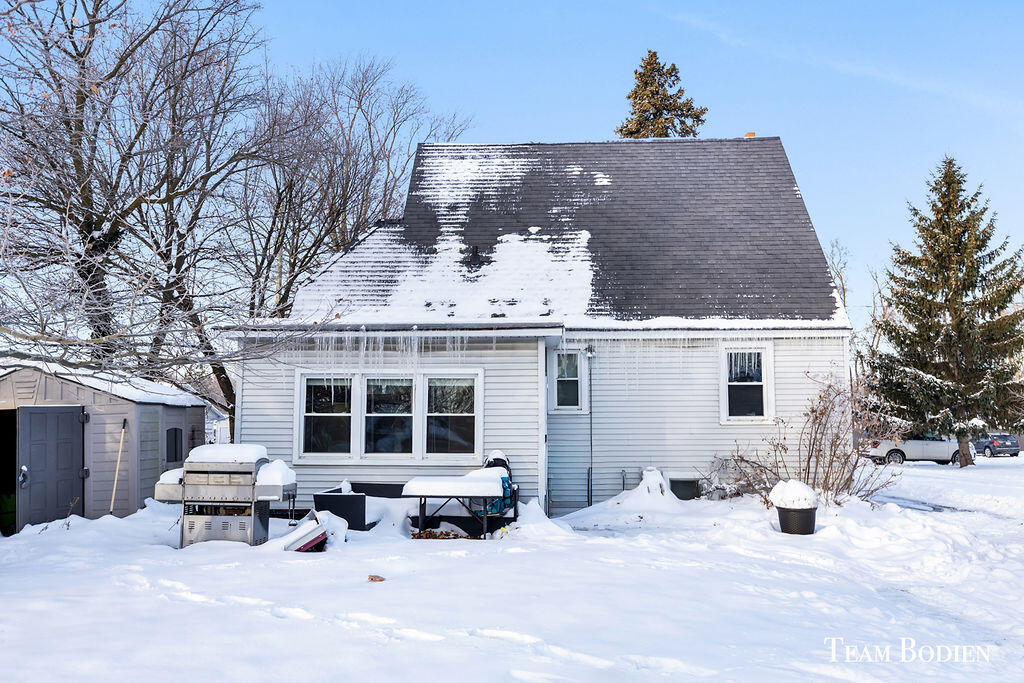 3122 Fuller Avenue NE