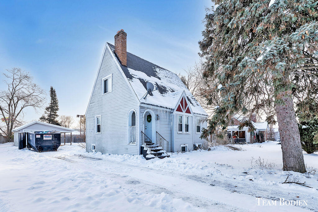 3122 Fuller Avenue NE